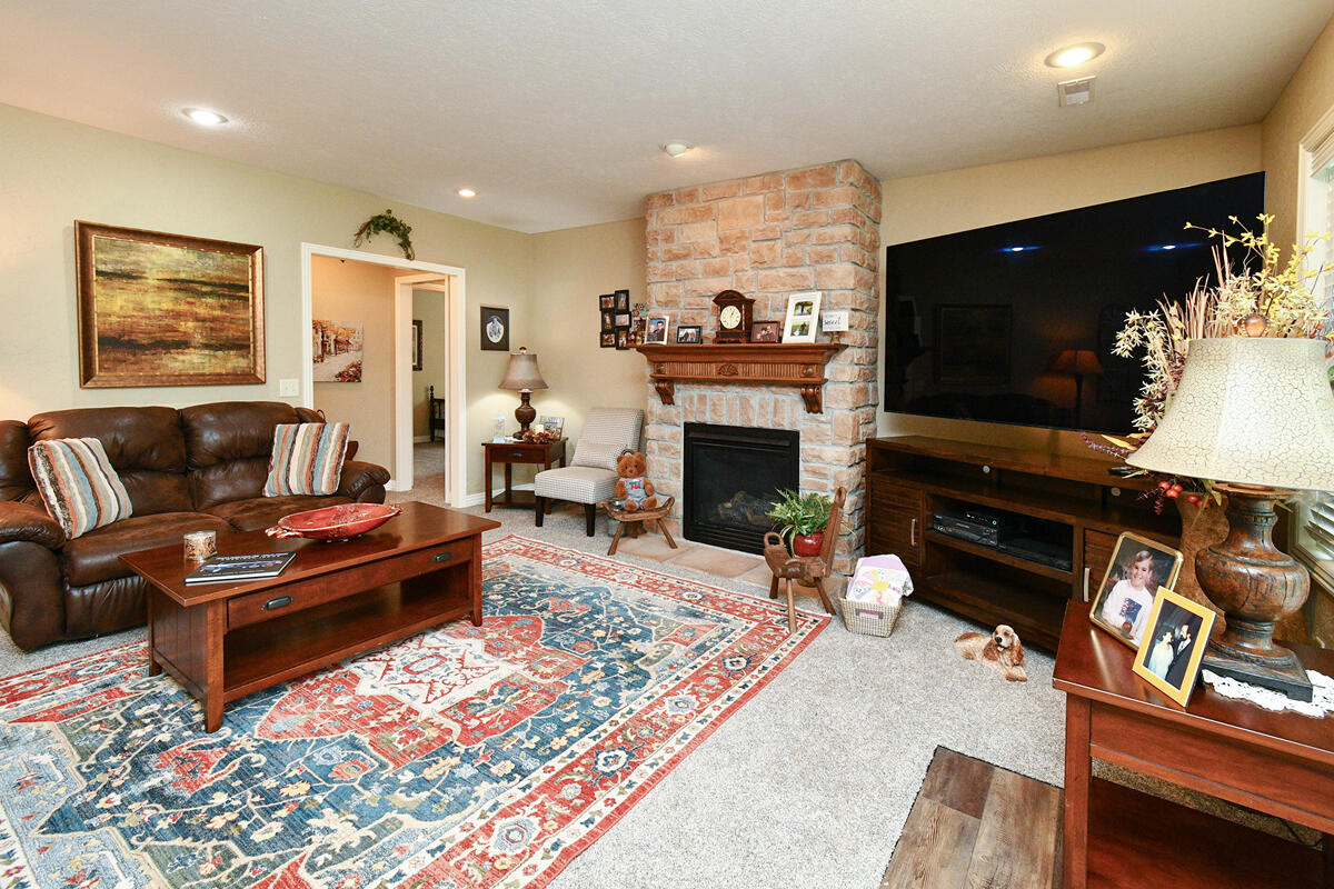 1402 North Rockingham Avenue Property Photo 34