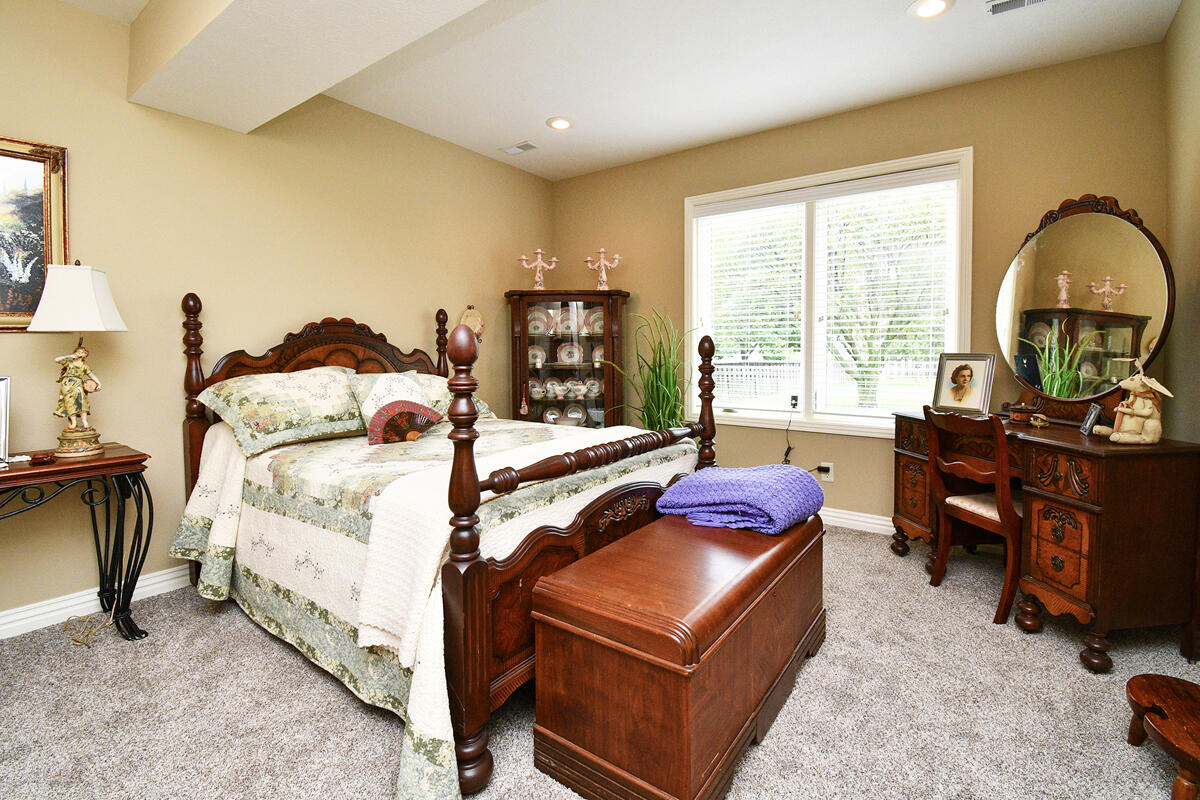 1402 North Rockingham Avenue Property Photo 44