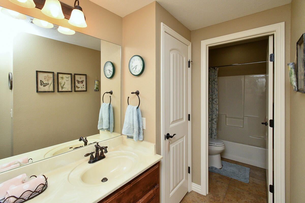 1402 North Rockingham Avenue Property Photo 52