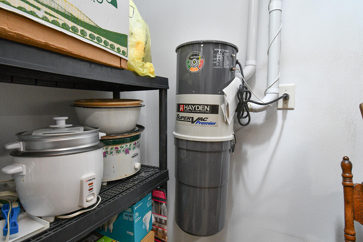 1402 North Rockingham Avenue Property Photo 61