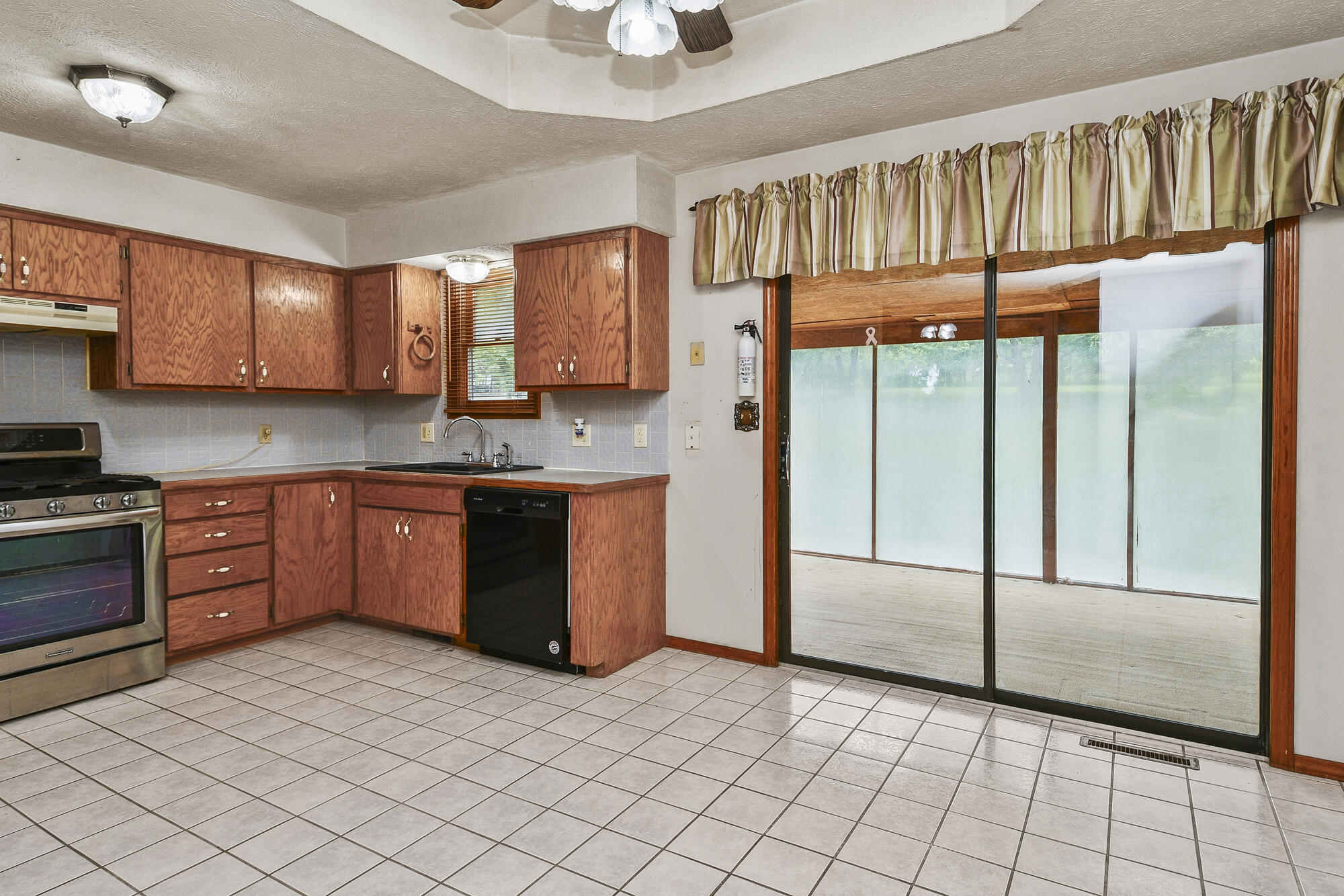 1194 State Highway Dd Property Photo 16