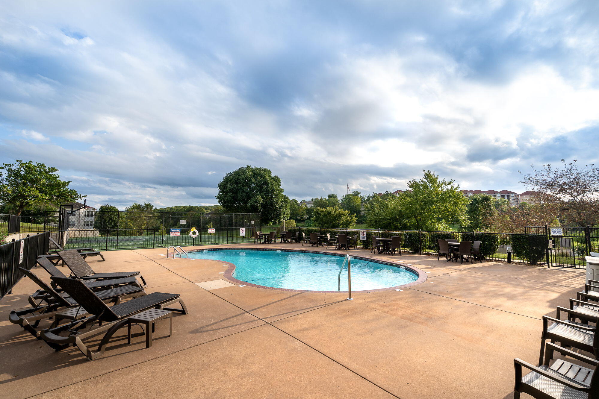 300 Glory Road 2 Property Photo 32