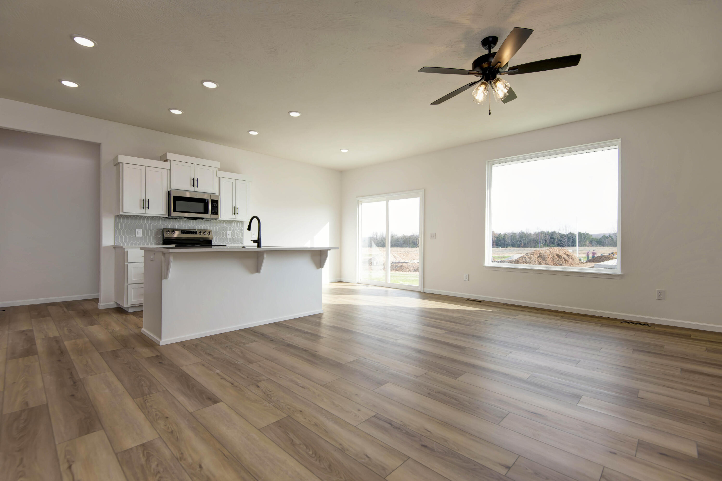592 Spring Meadow Drive Lot 49 Property Photo 5