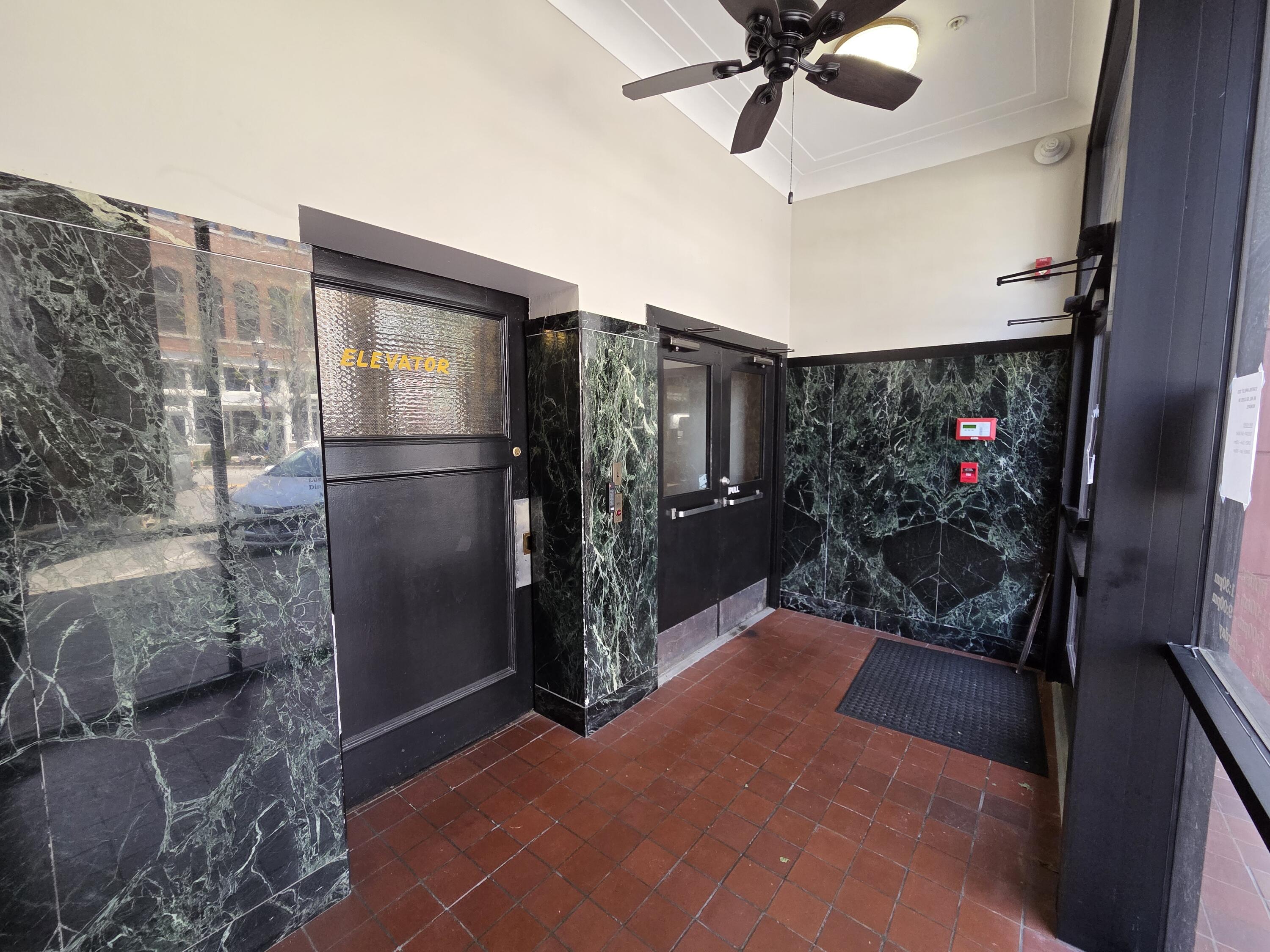 220 East Commercial Street Property Photo 10