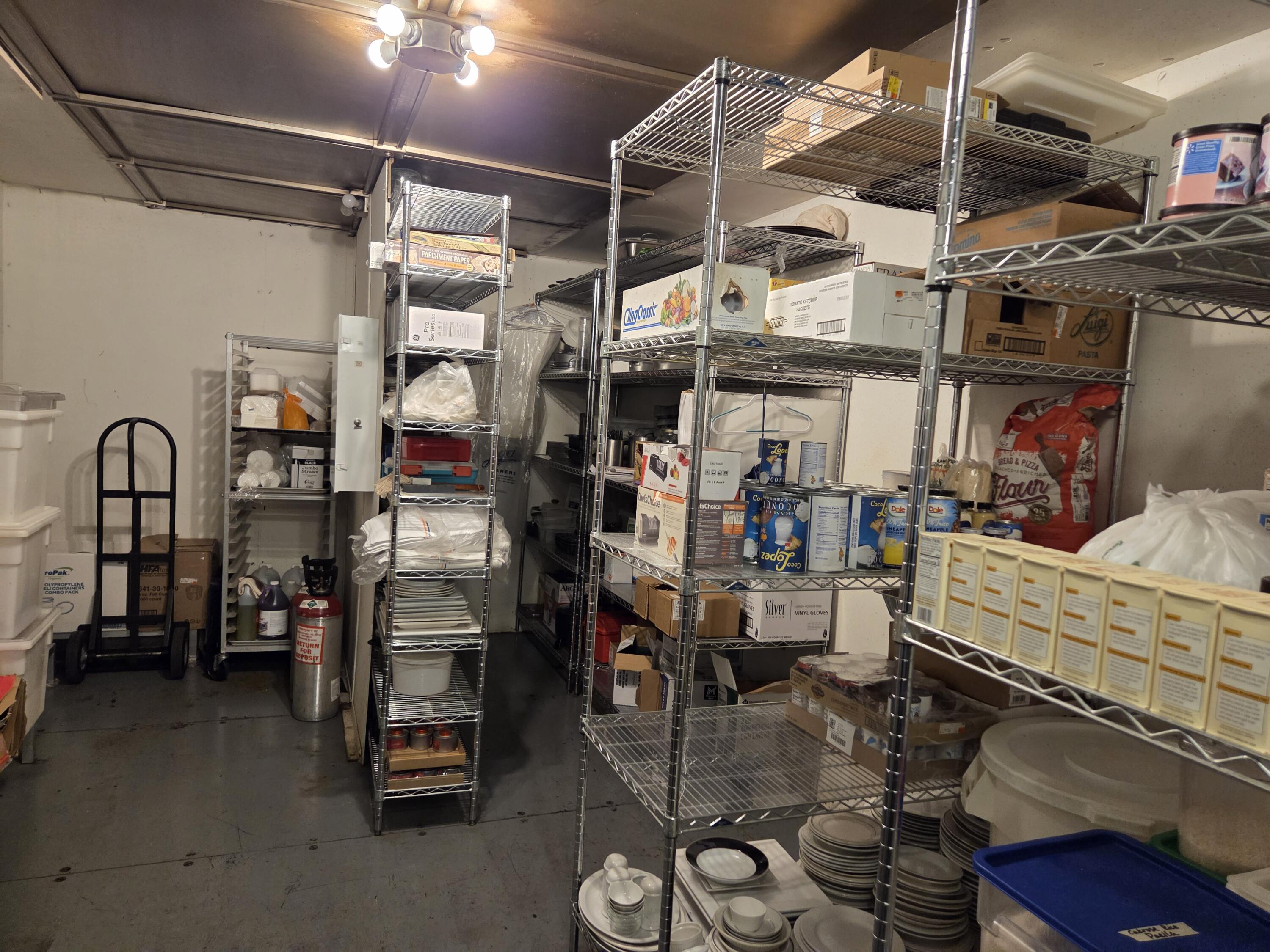 220 East Commercial Street Property Photo 48