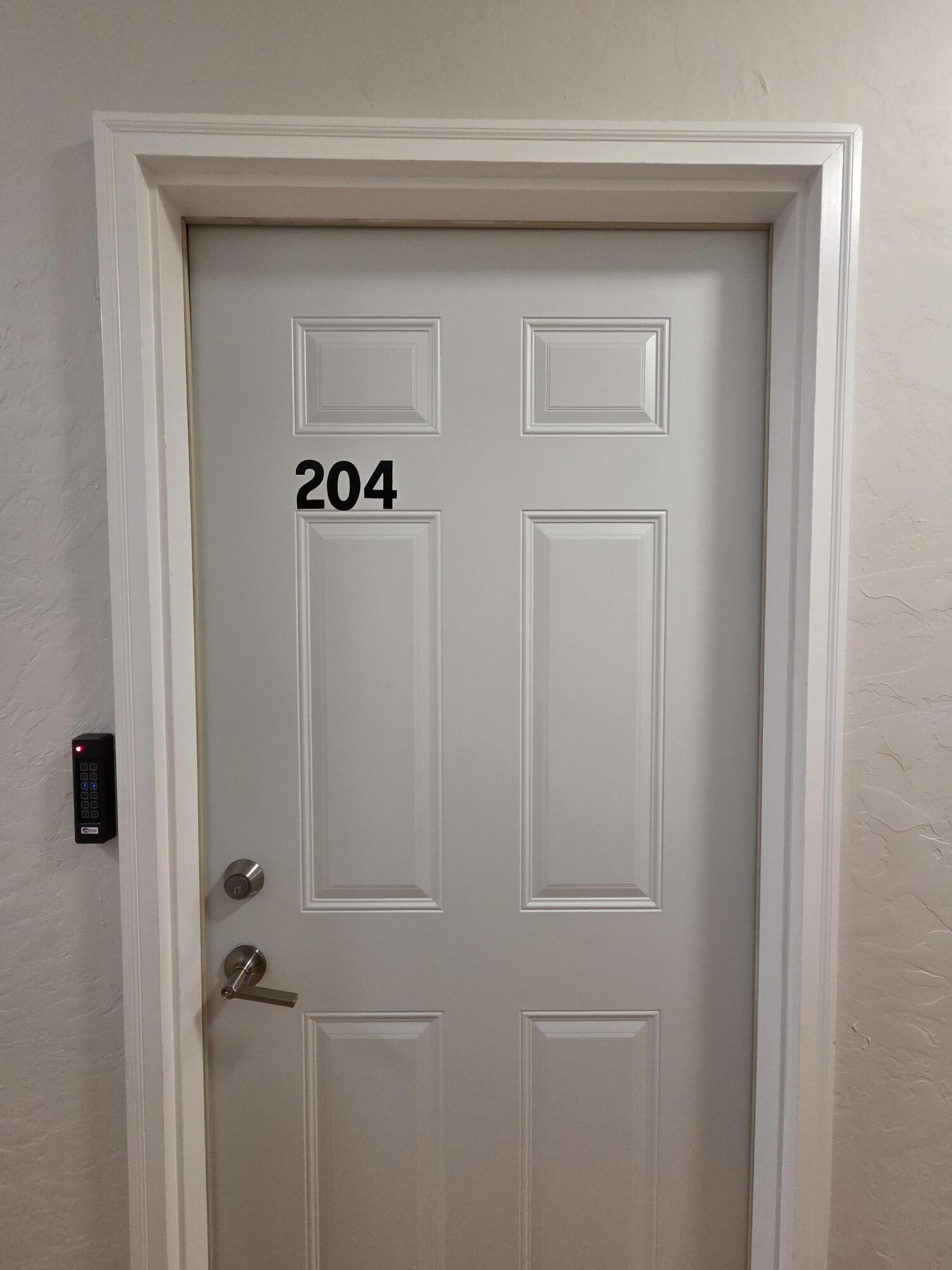 220 East Commercial Street Property Photo 89