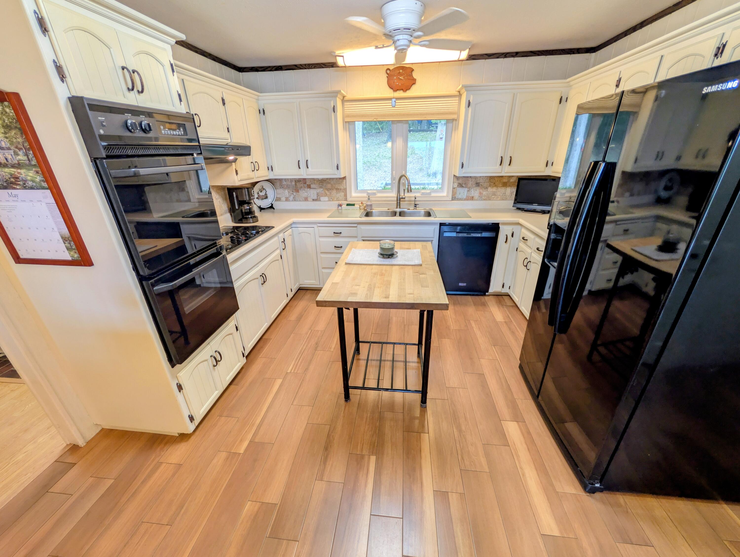 46 Acoma Drive Property Photo 14