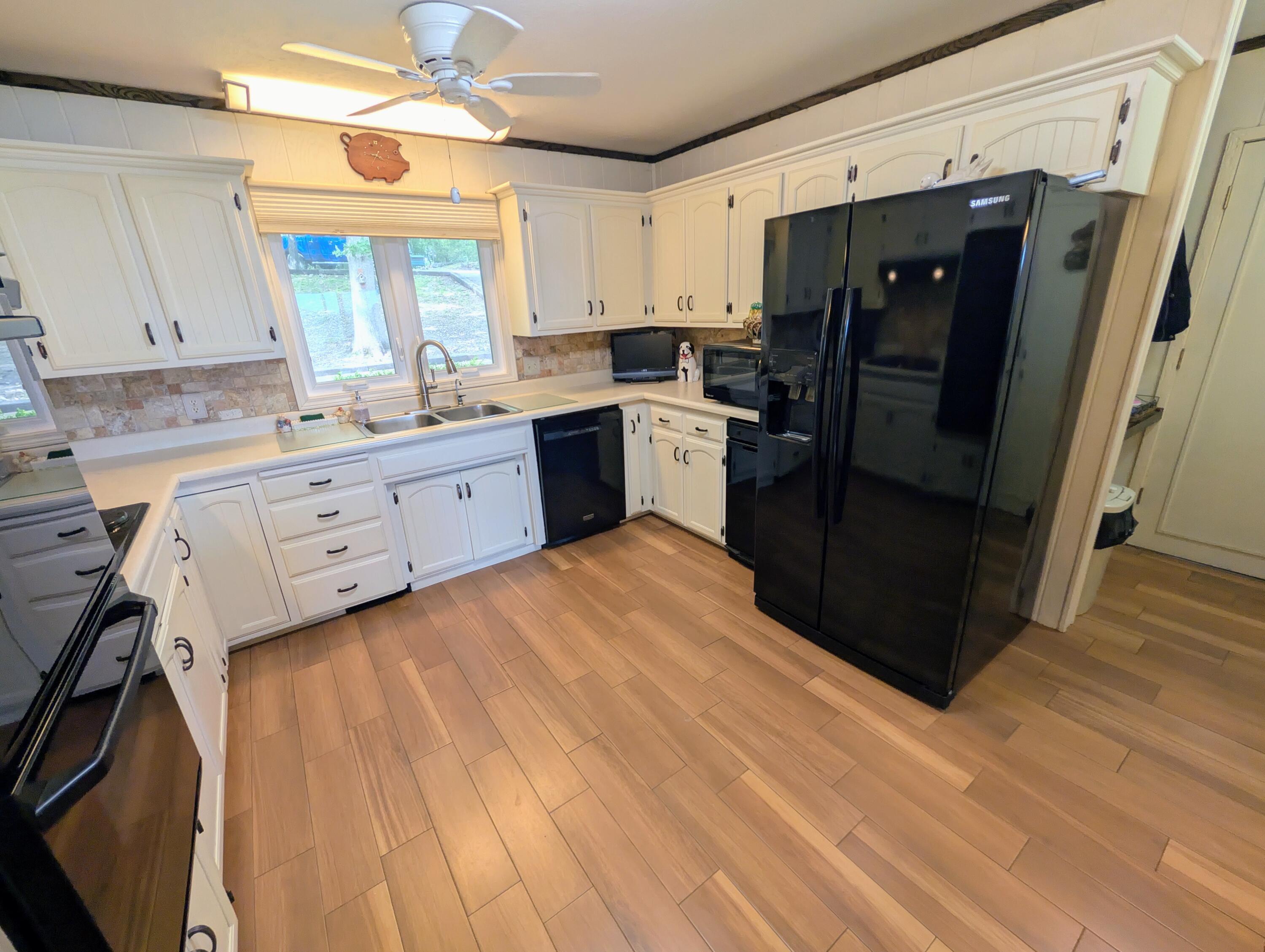 46 Acoma Drive Property Photo 19