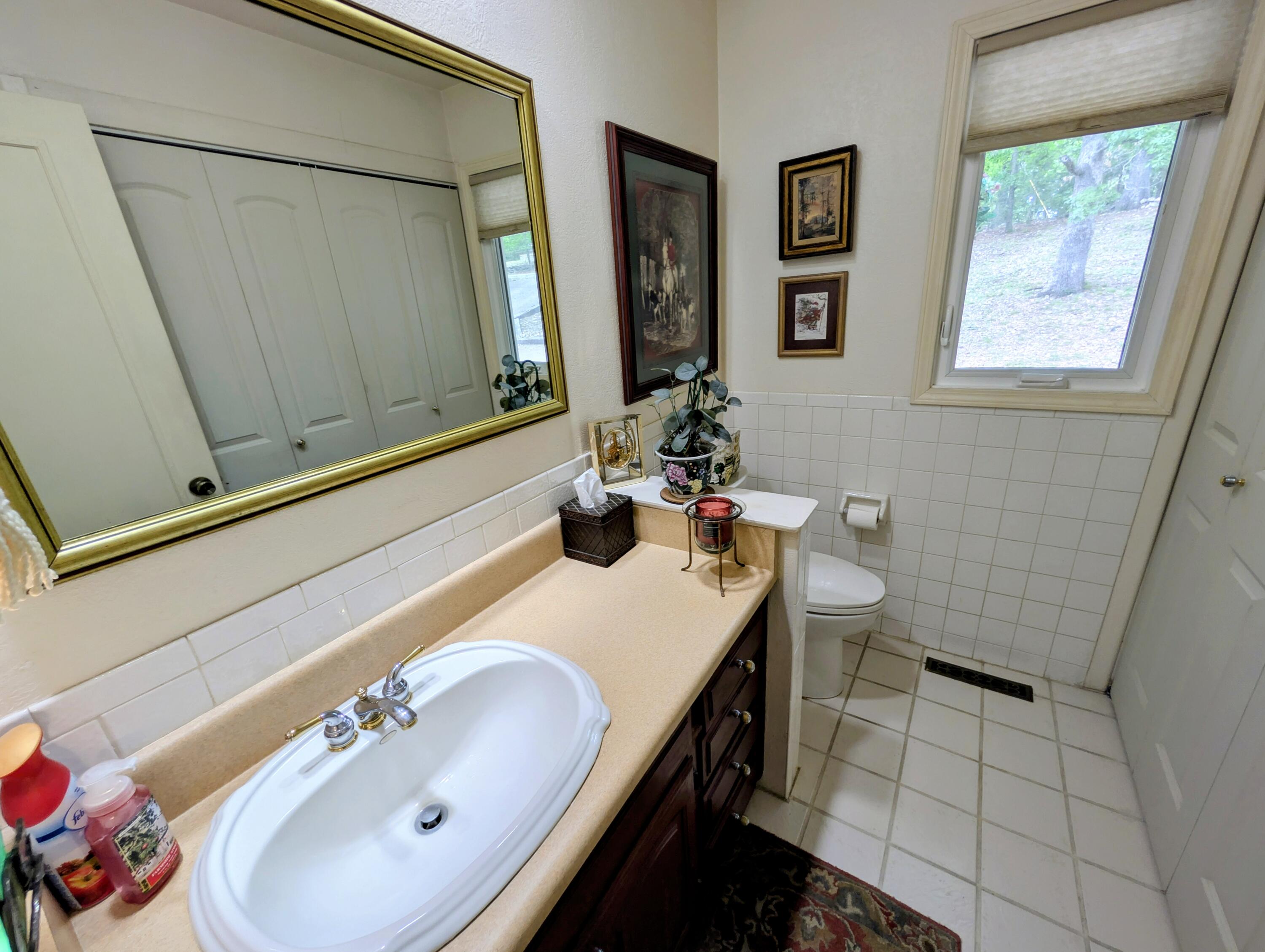 46 Acoma Drive Property Photo 45