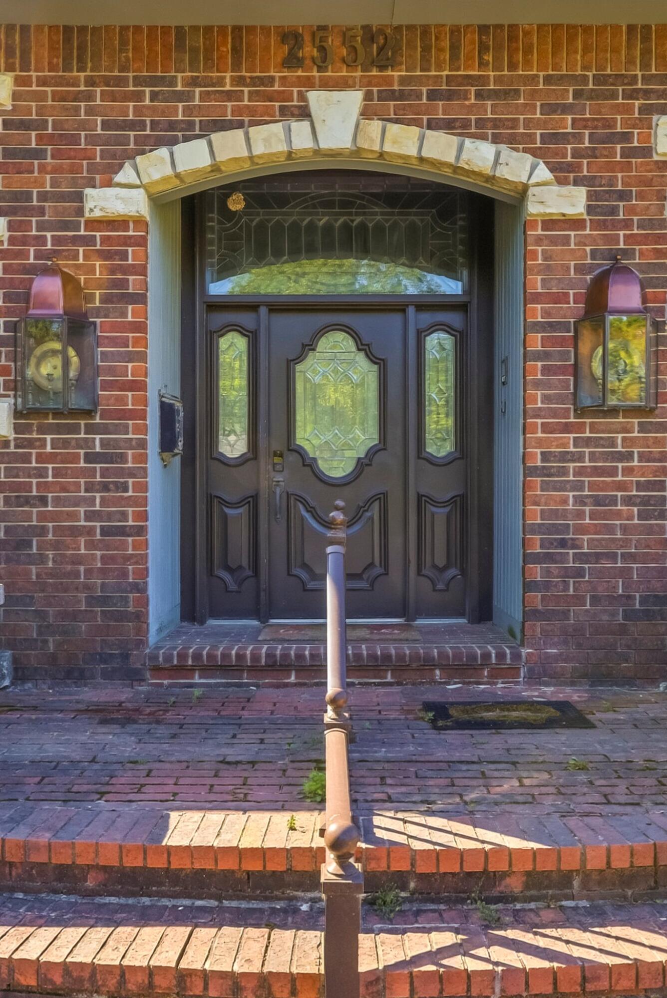2552 South Skyline Drive Property Photo 8