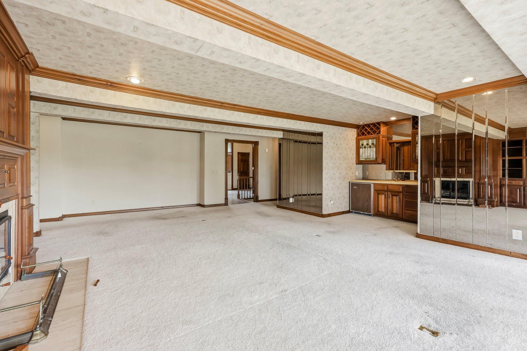 2552 South Skyline Drive Property Photo 14