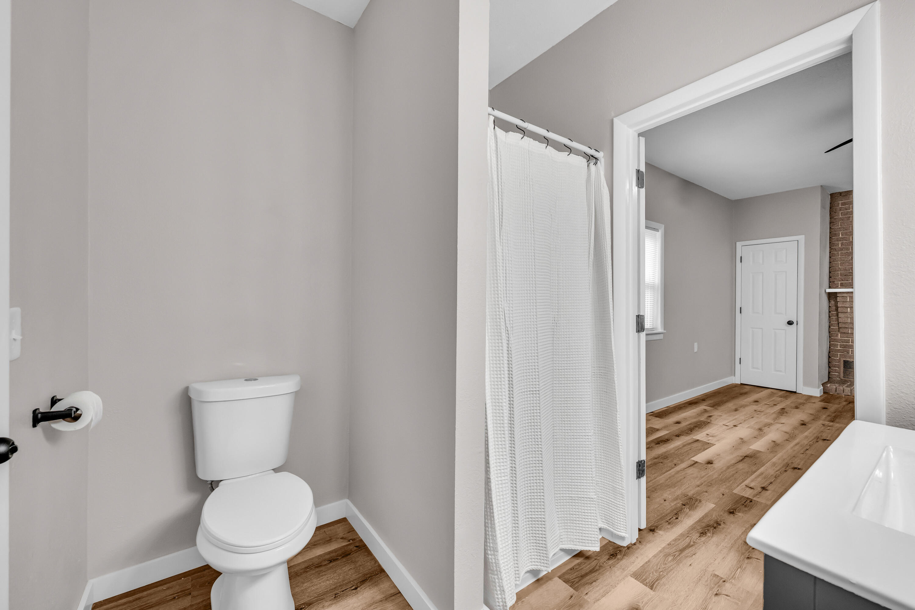 1907 Debra Drive Property Photo 12