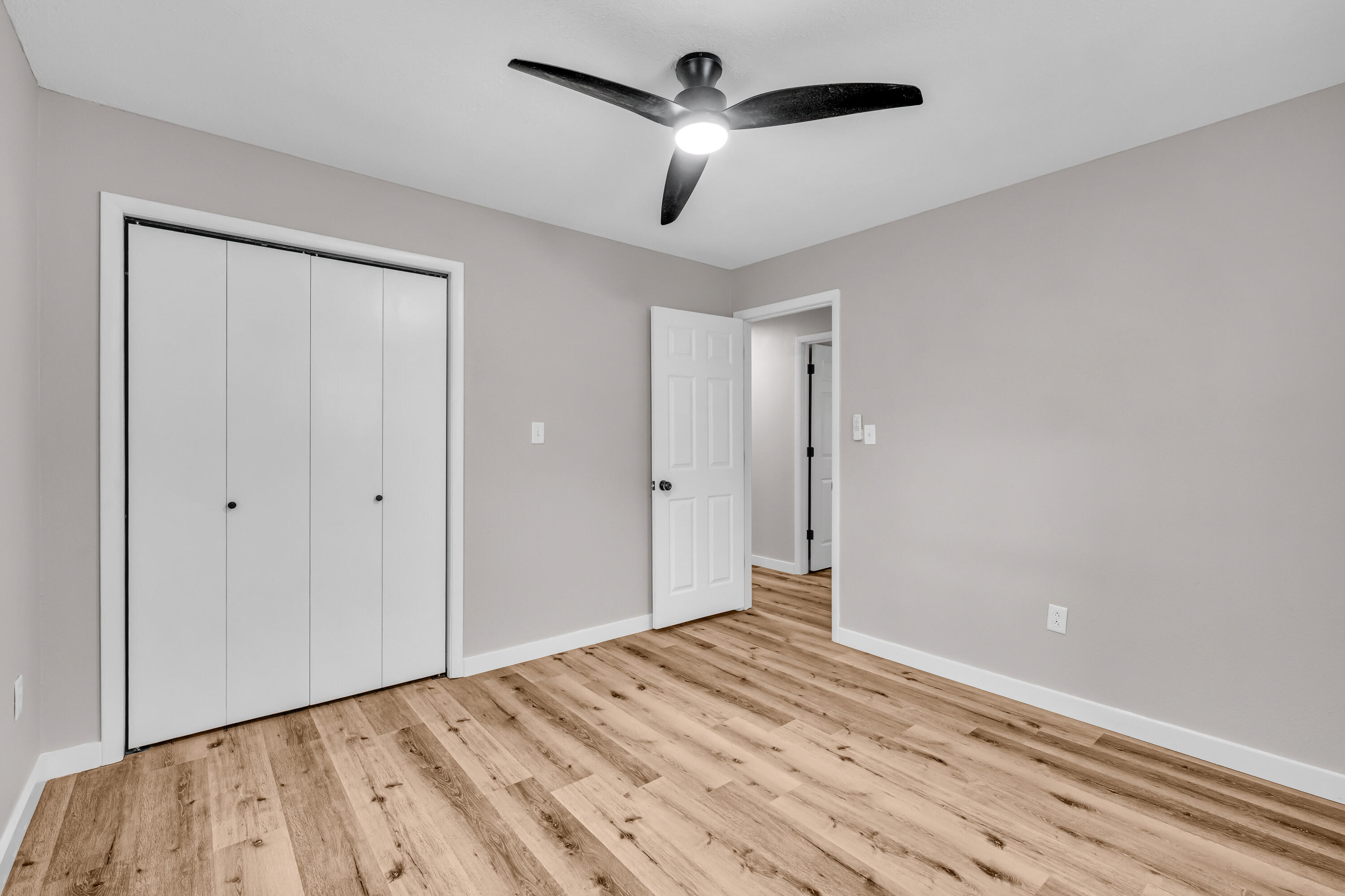 1907 Debra Drive Property Photo 18