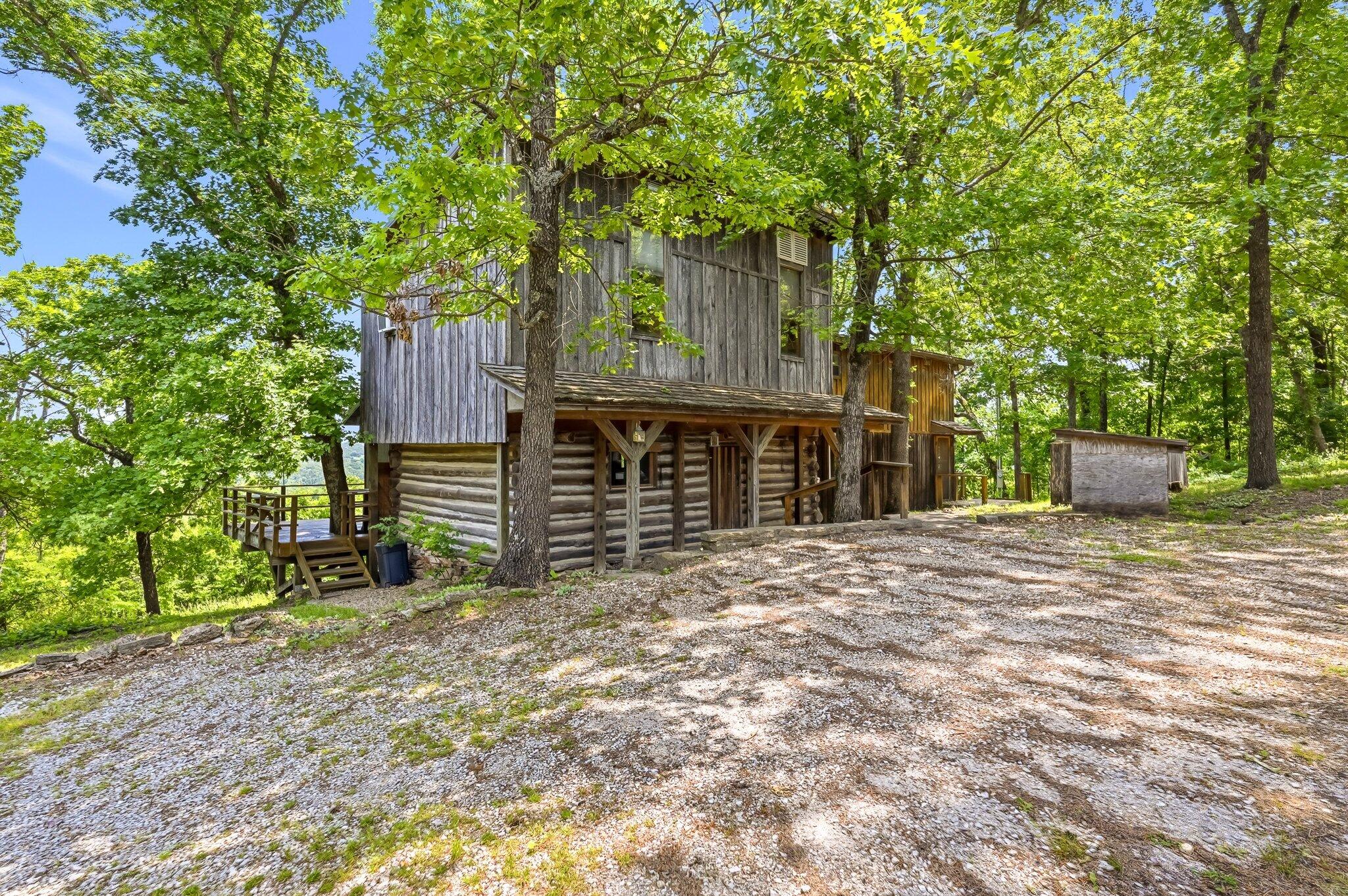 21006 State Highway E Property Photo 2