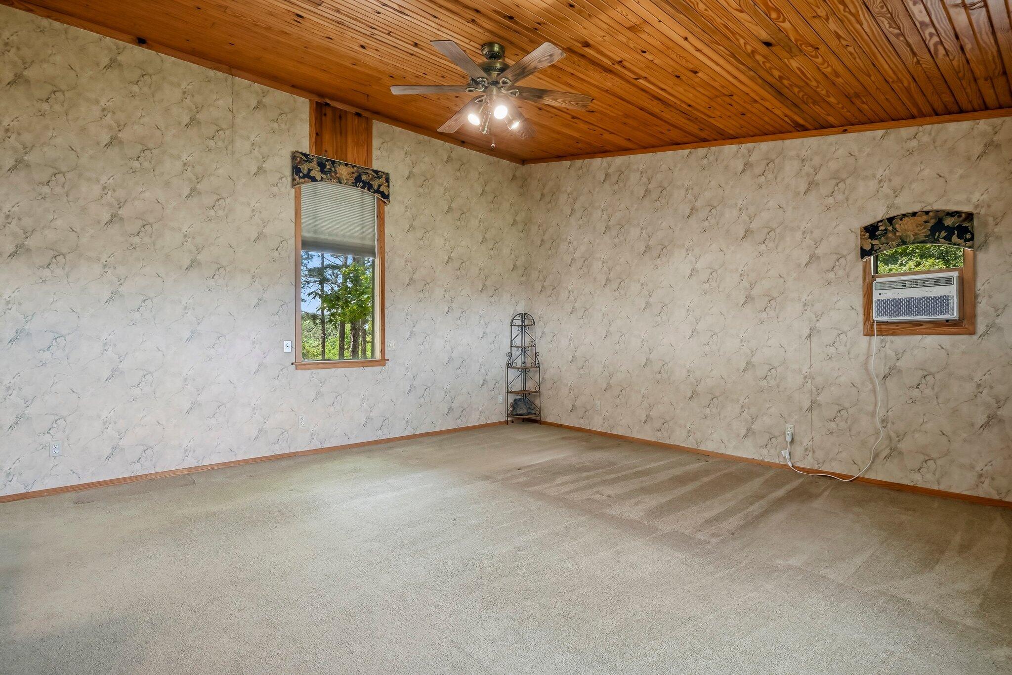 21006 State Highway E Property Photo 22