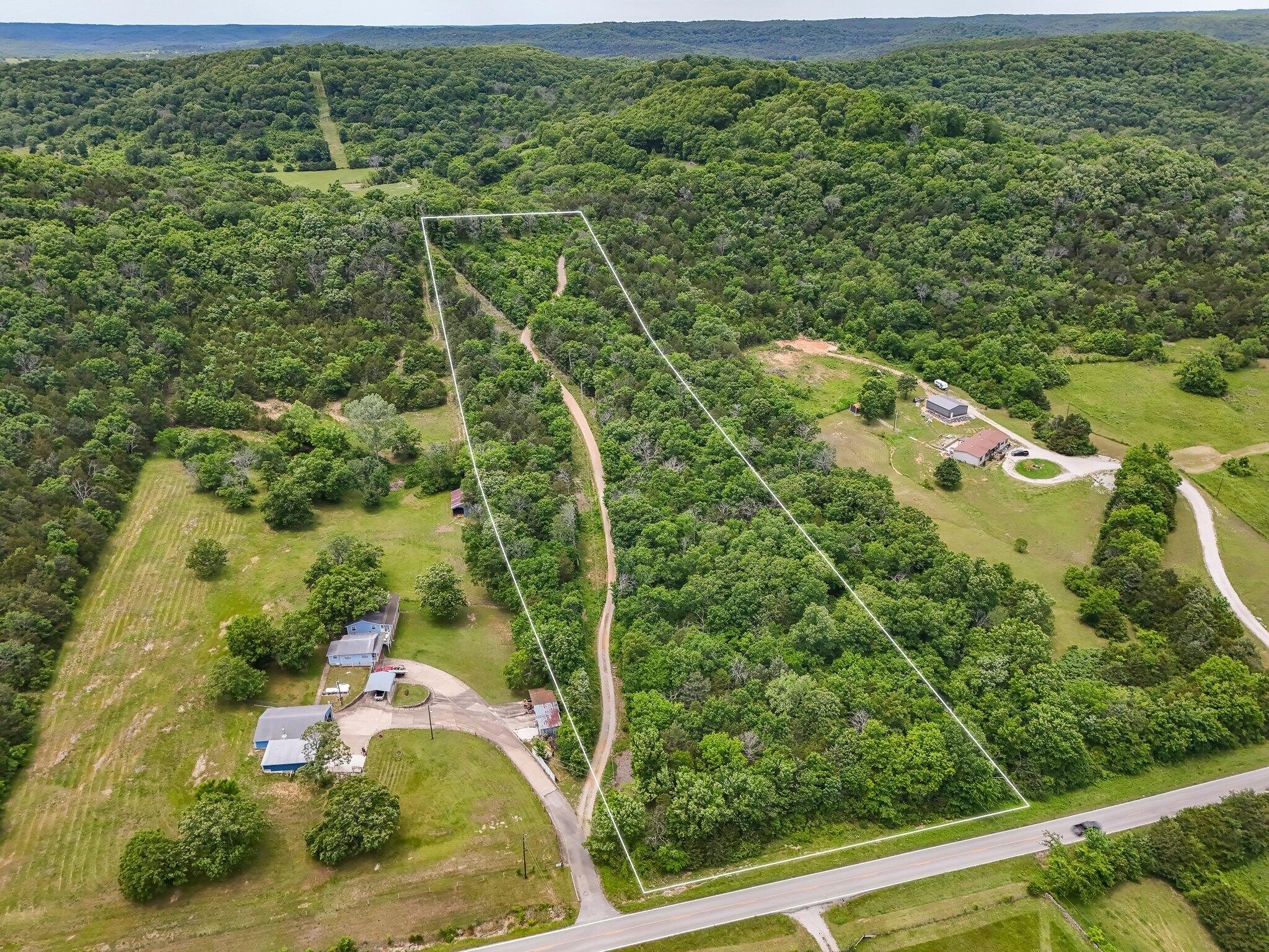 21006 State Highway E Property Photo 34