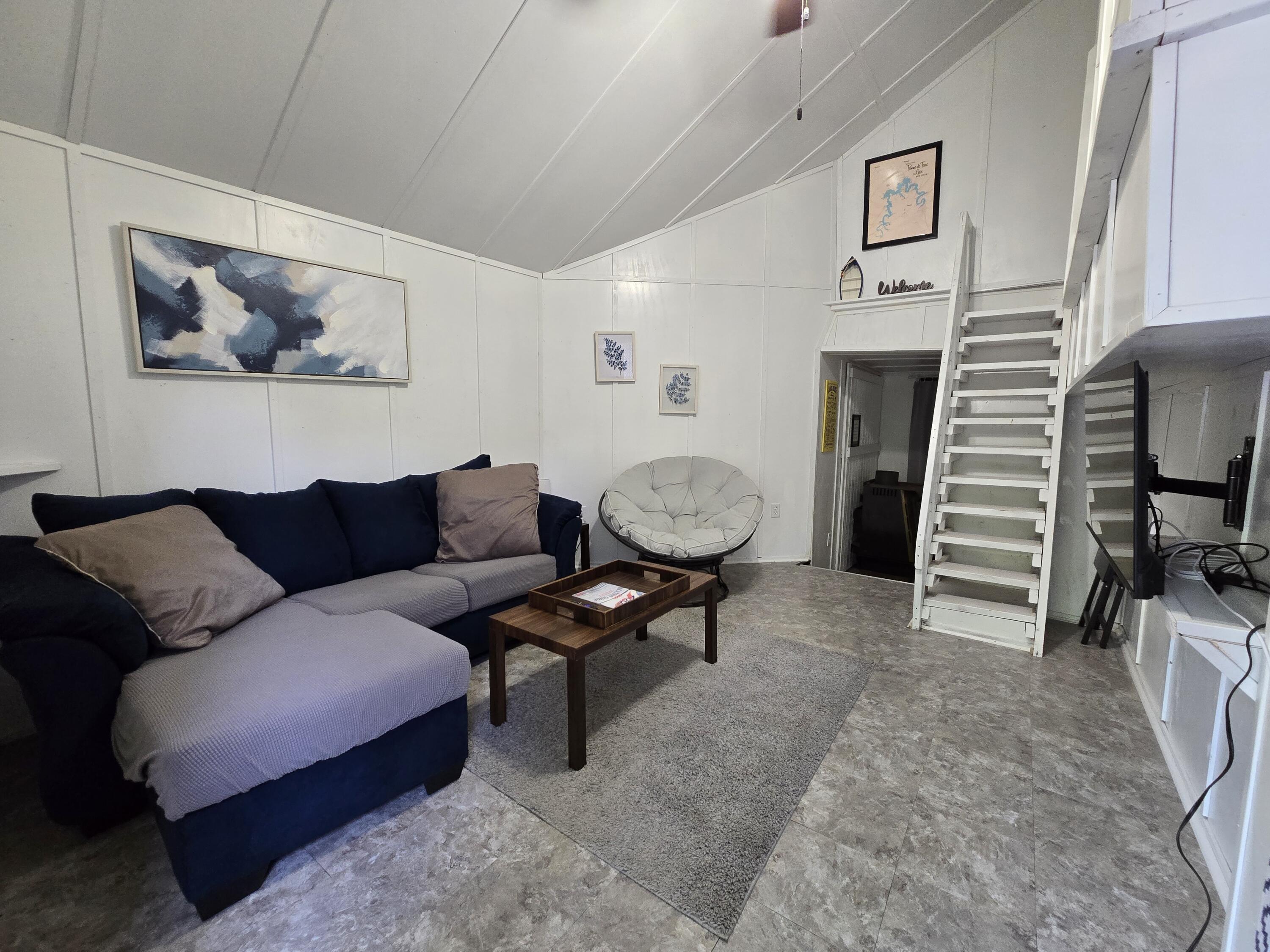 22674 Forest Lane Property Photo 7