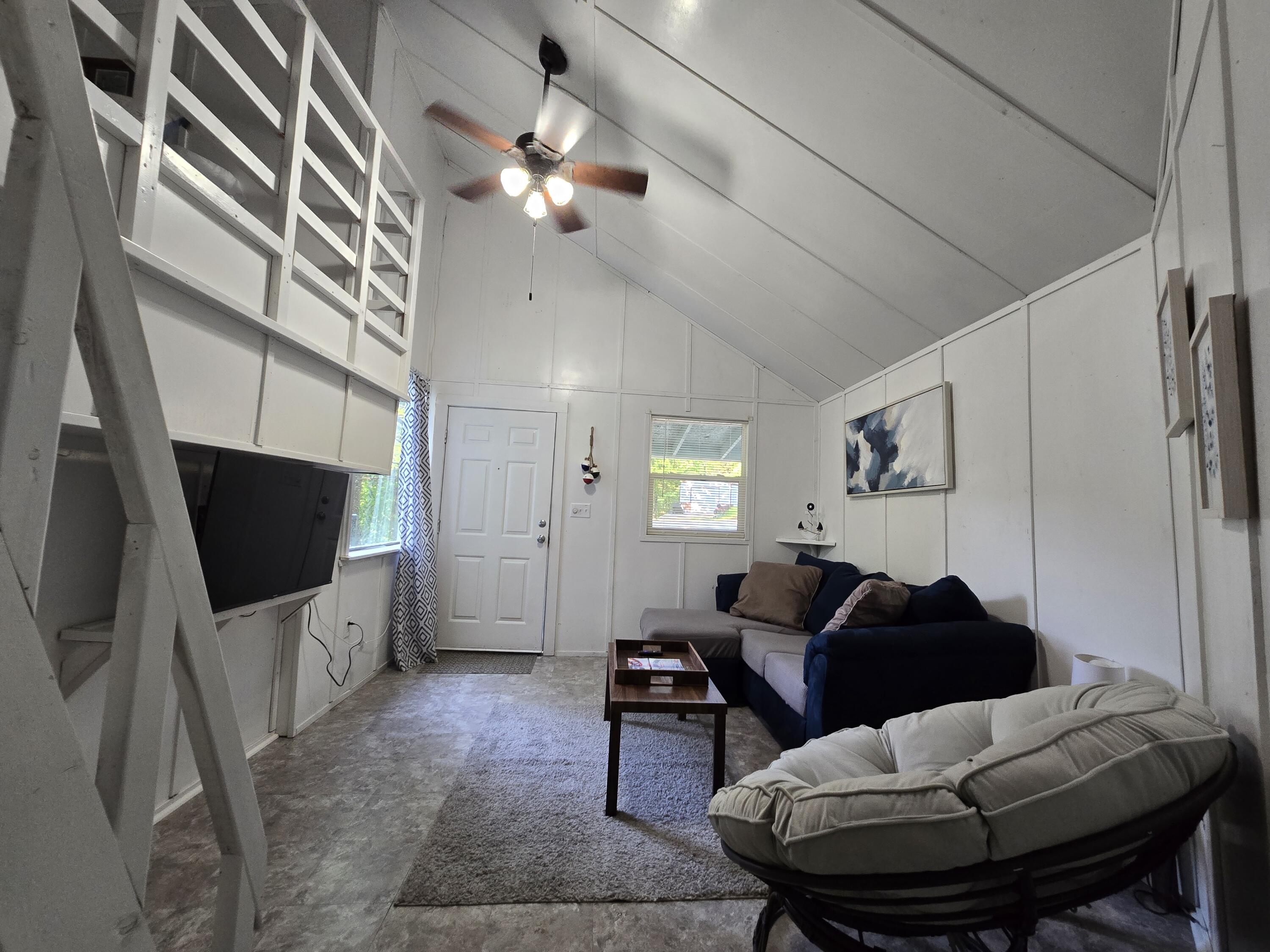 22674 Forest Lane Property Photo 18