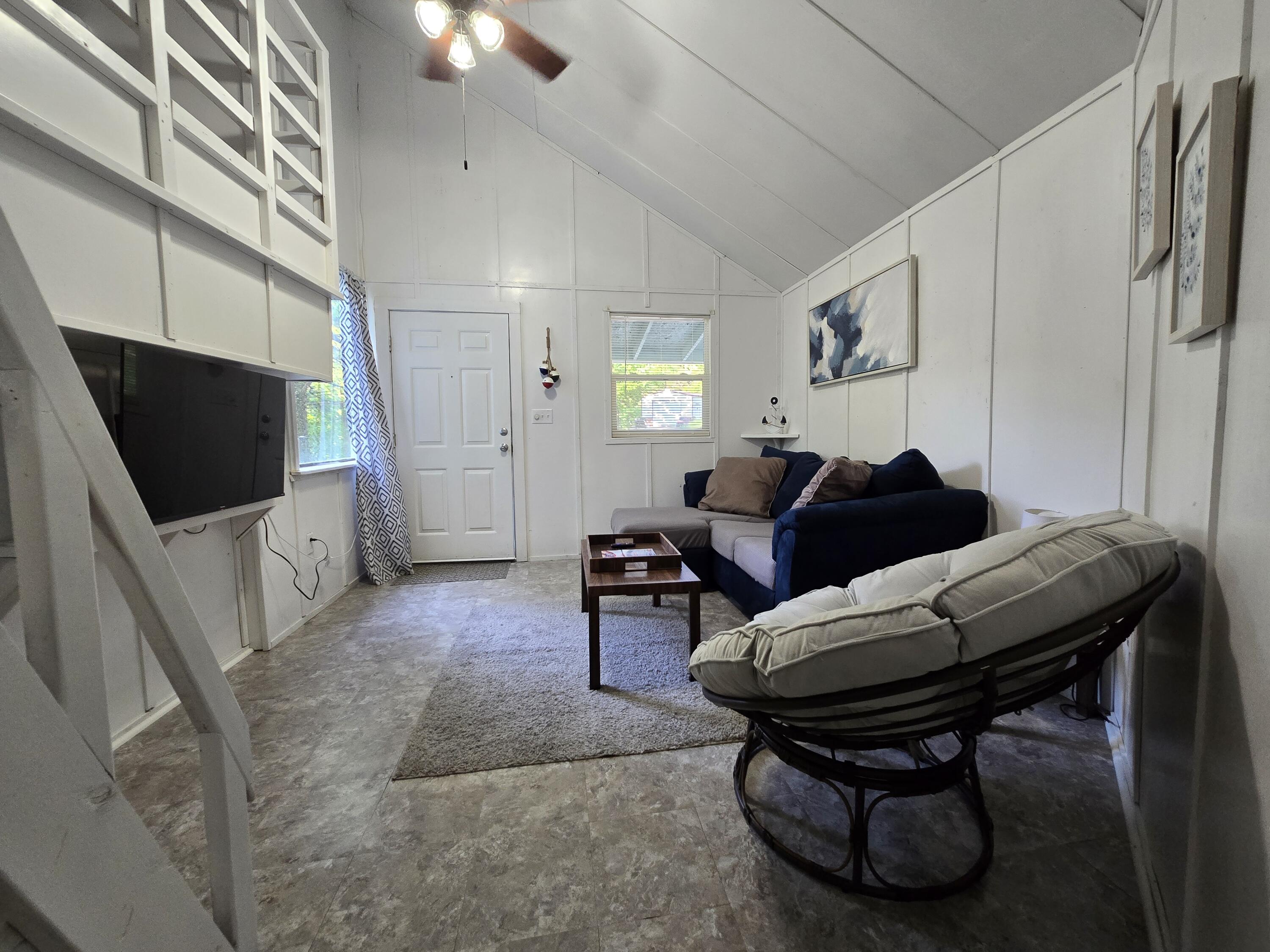 22674 Forest Lane Property Photo 42
