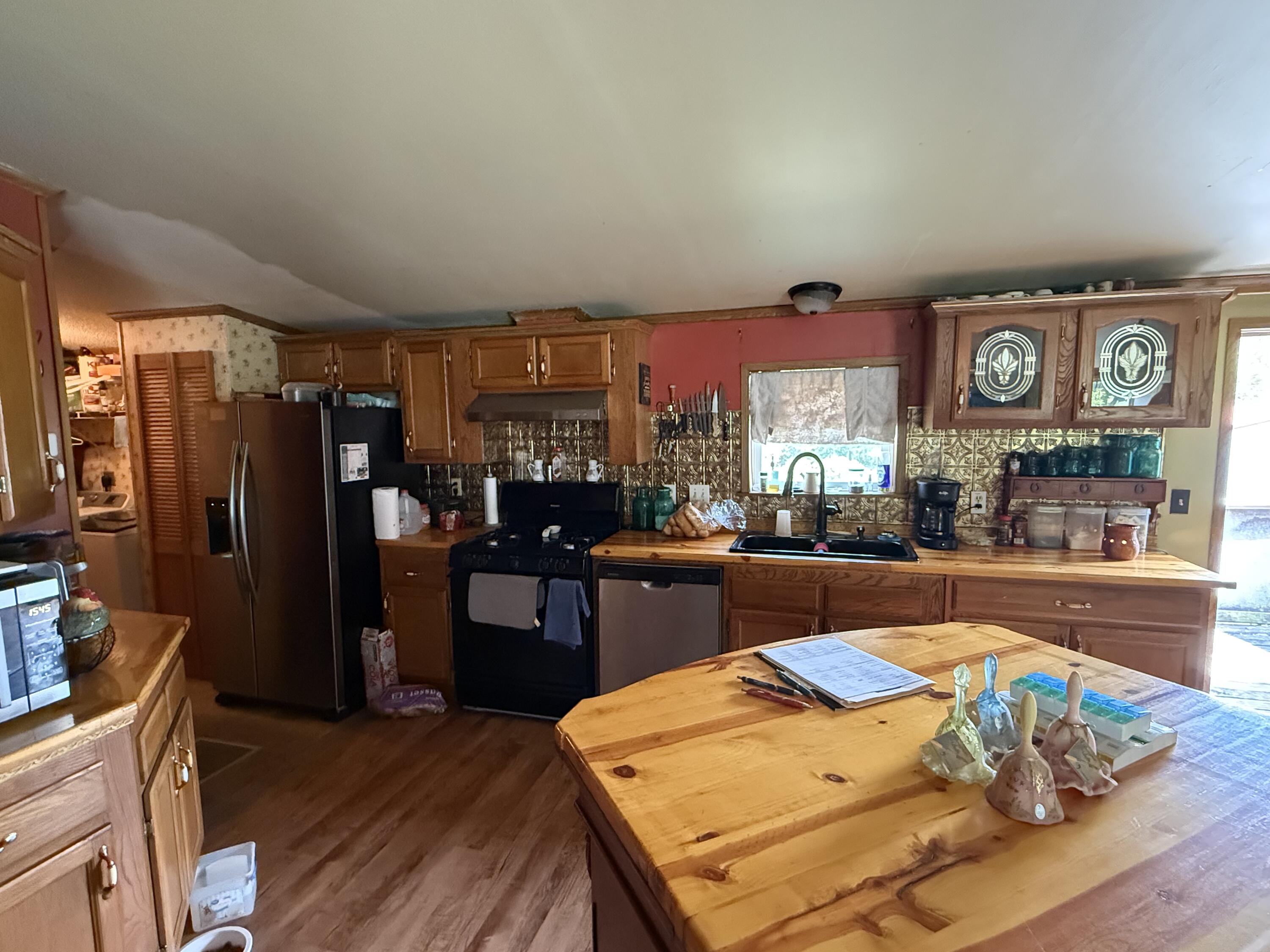 9123 Farm Road 1232 Property Photo 6