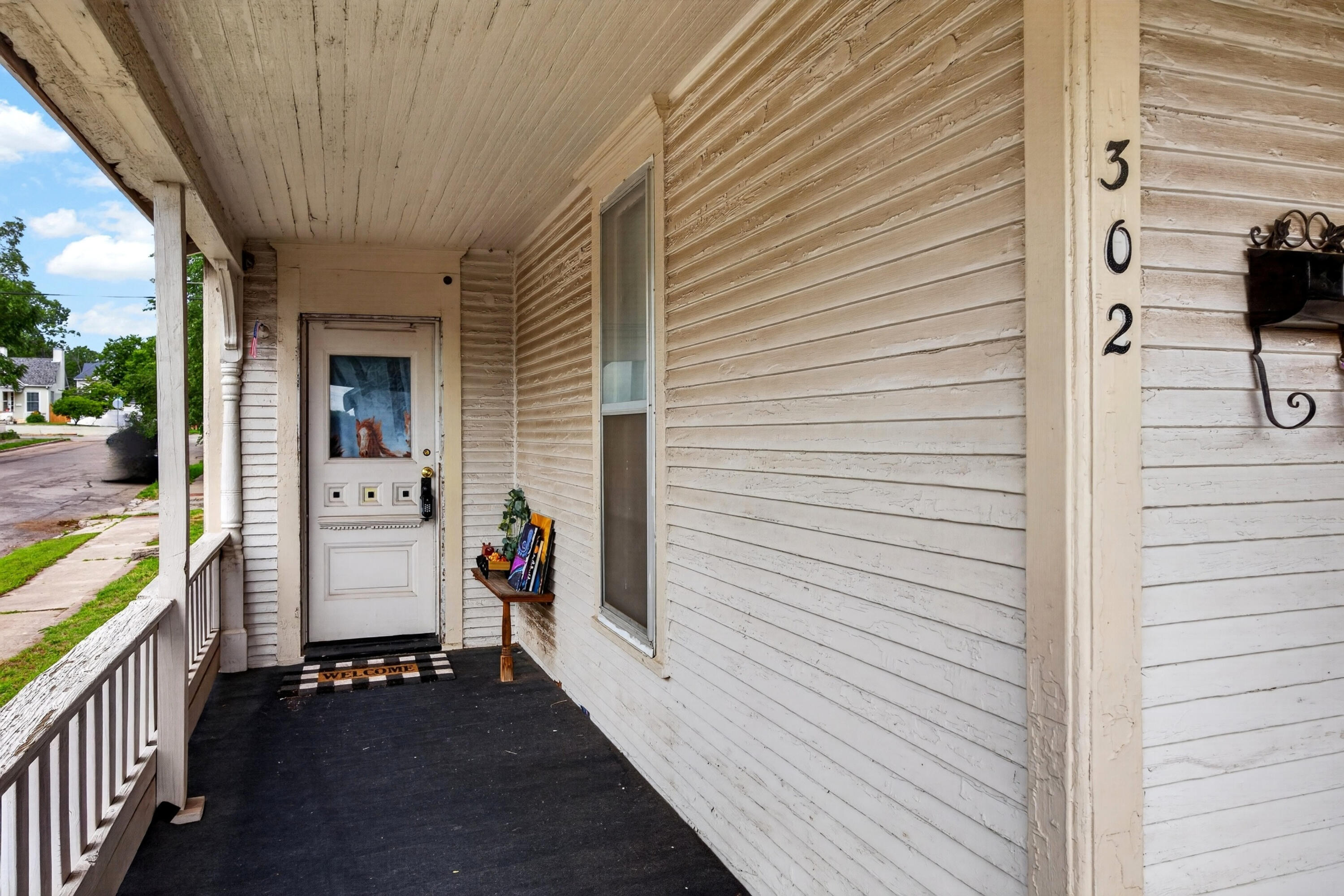 302 North Joplin Avenue Property Photo 4