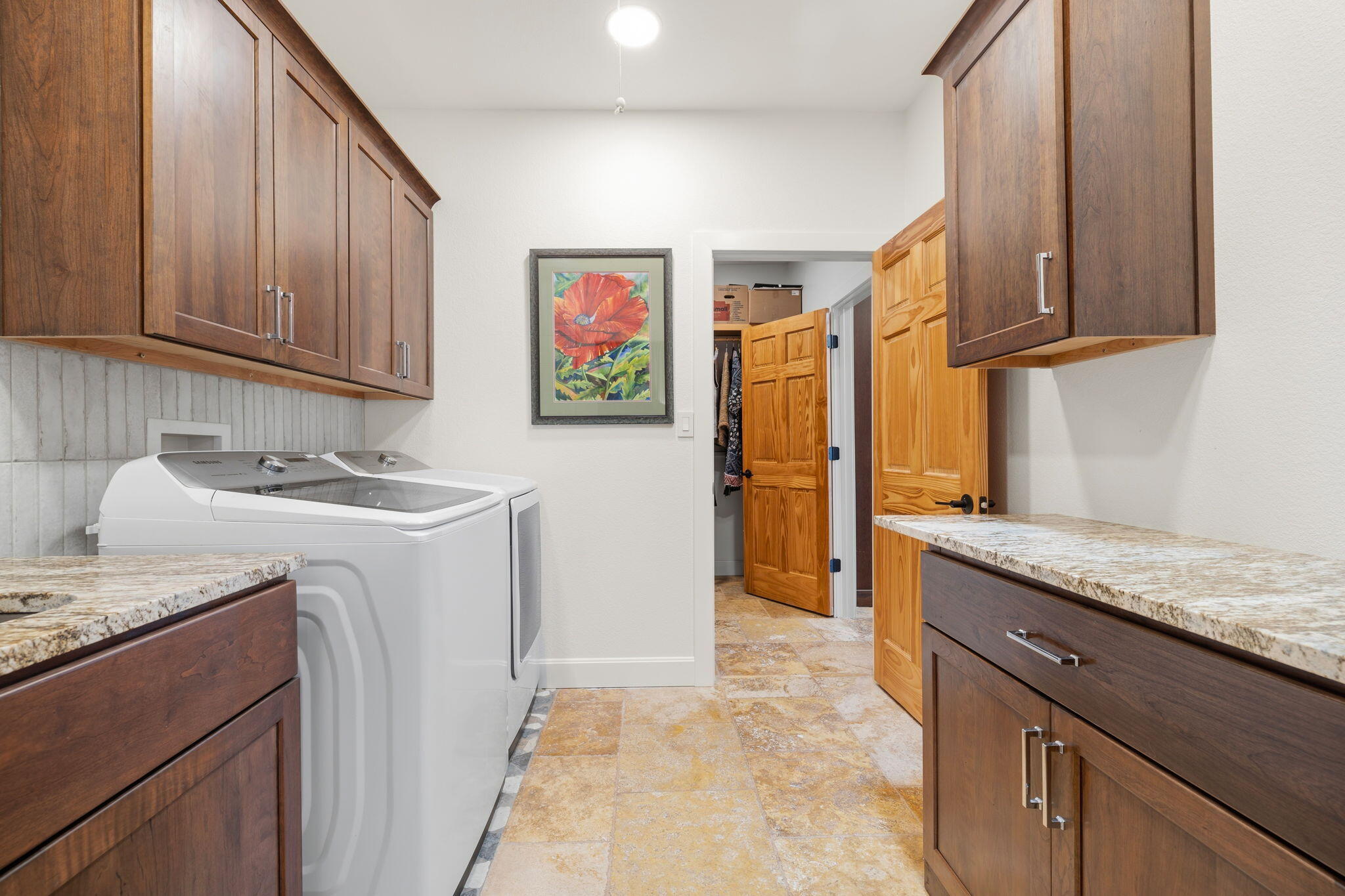 244 Thomas Lane Property Photo 41