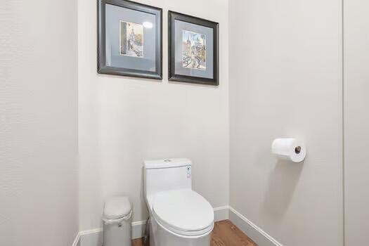 244 Thomas Lane Property Photo 44