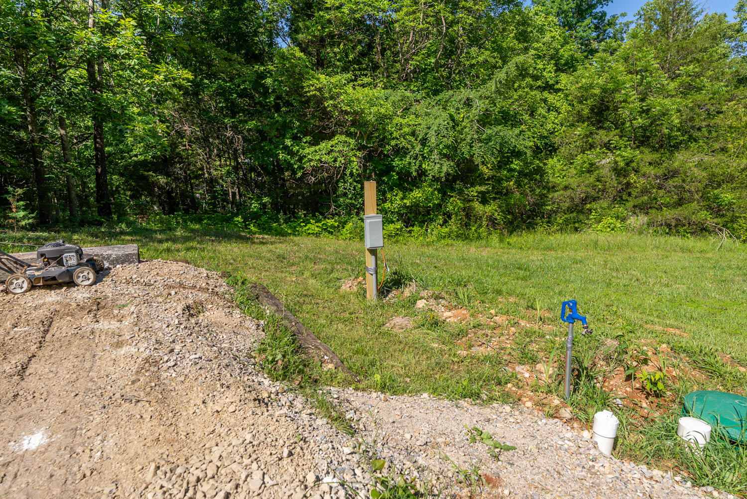 910 Marion County 7097 Property Photo 6