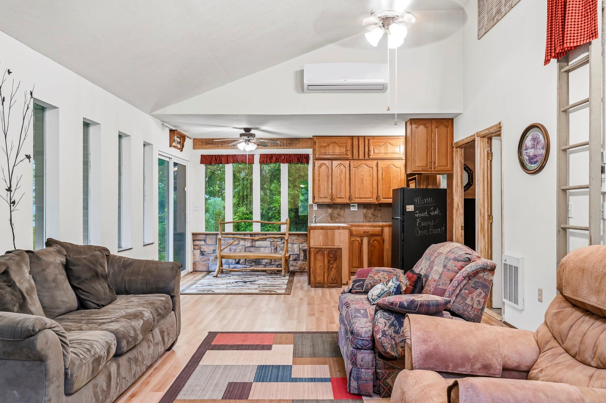 121 Cedar Street Property Photo 6