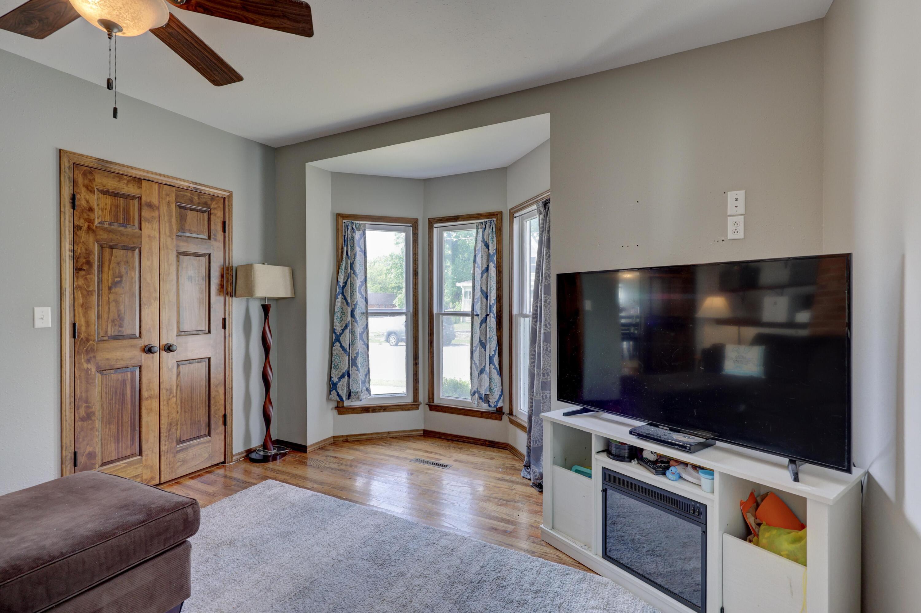 428 West Vine Street Property Photo 22