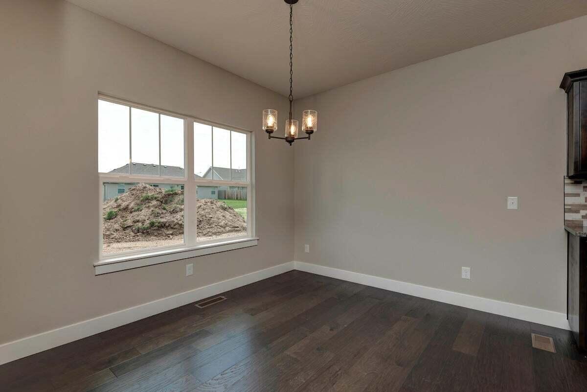 4078 Ivy Lane Property Photo 9