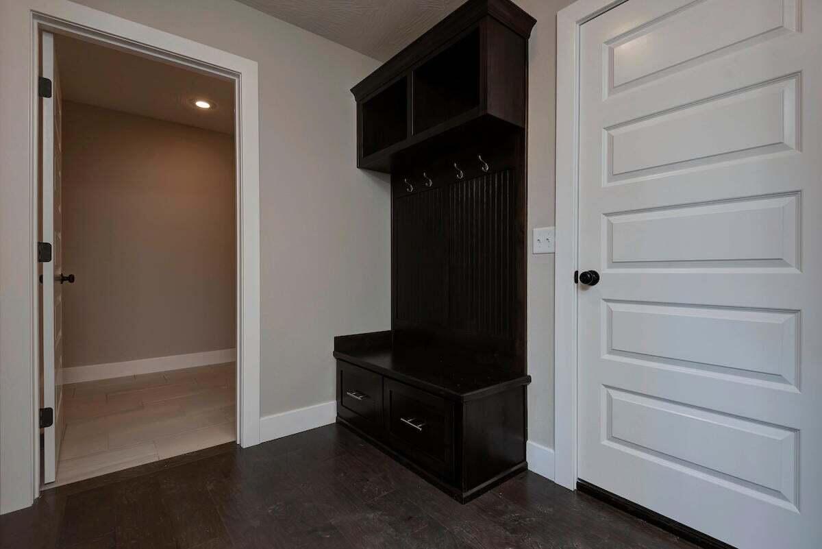 4078 Ivy Lane Property Photo 11
