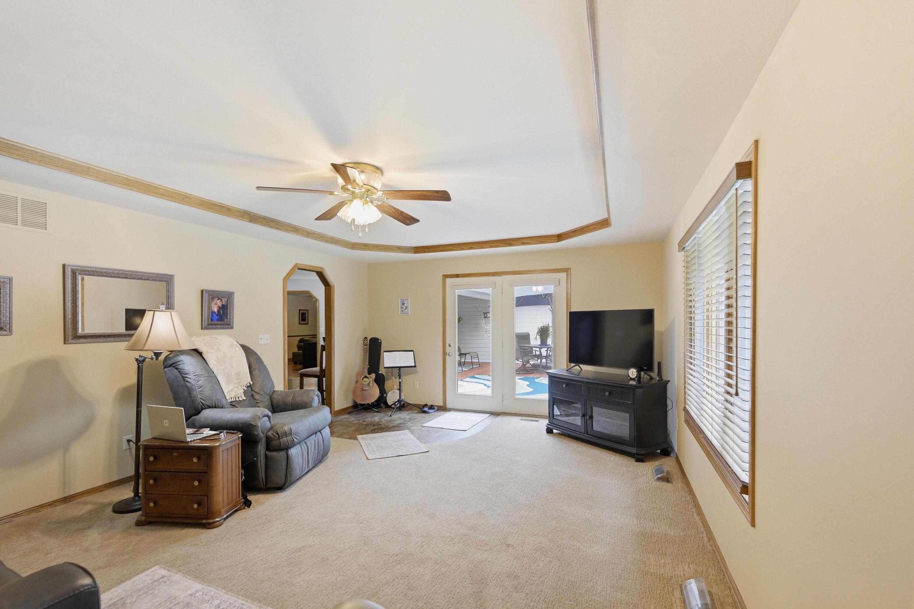 905 Macy Drive Property Photo 40