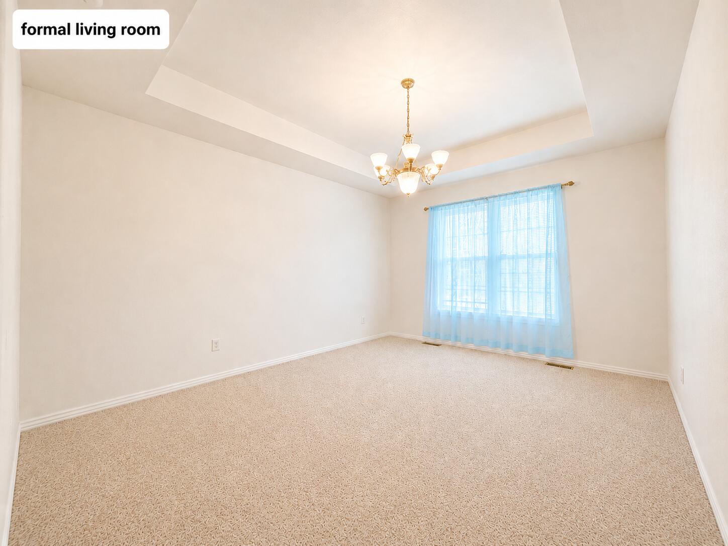 52 Crown Drive Property Photo 5
