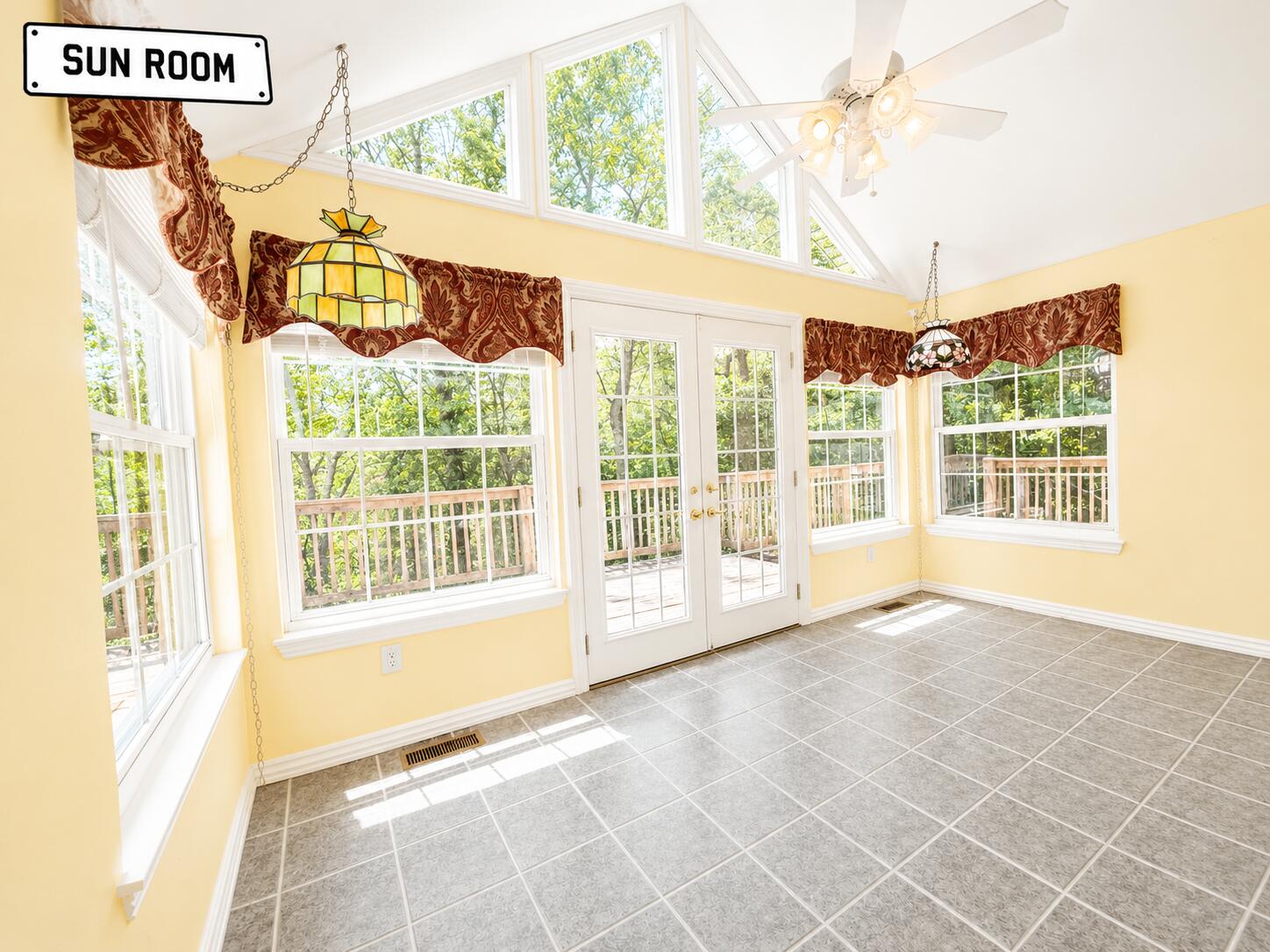 52 Crown Drive Property Photo 18