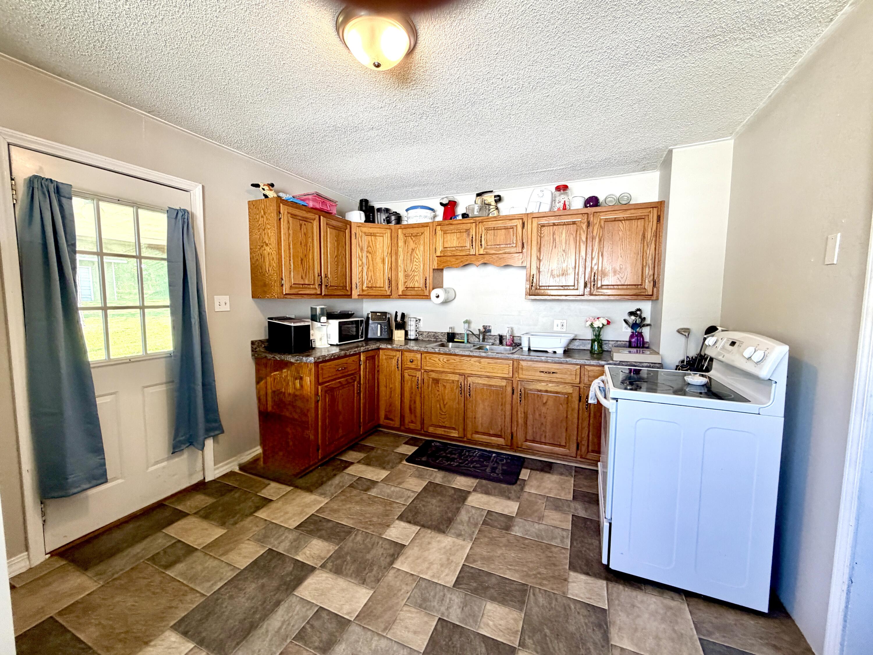 10 Burgoyne Drive Property Photo 14