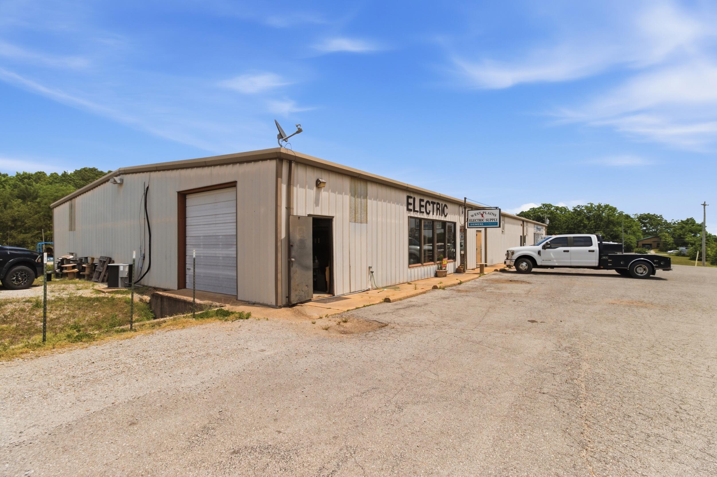 1015 Preacher Roe Boulevard Property Photo 13