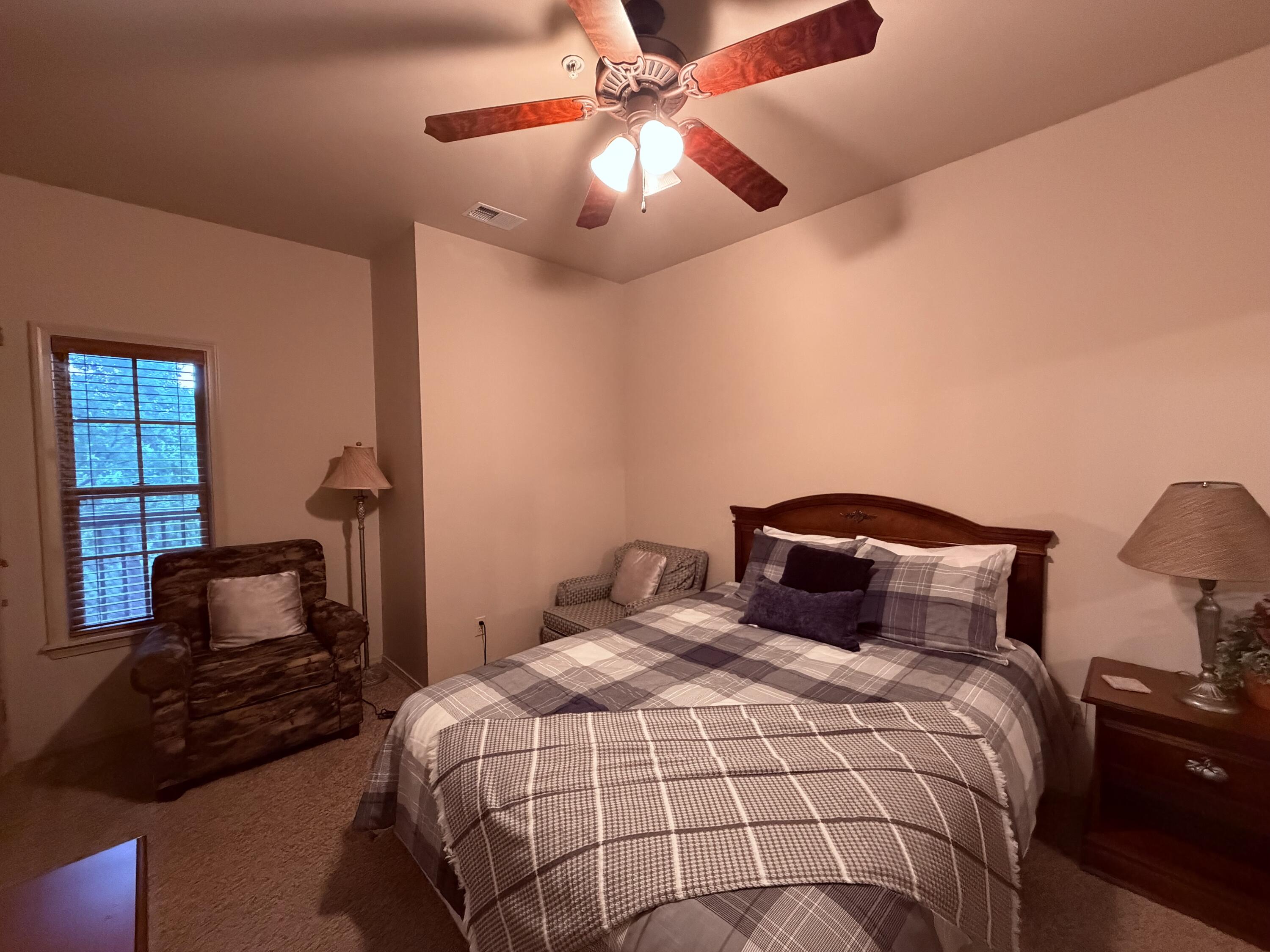 1091 Golf Drive Apt 1 Property Photo 5