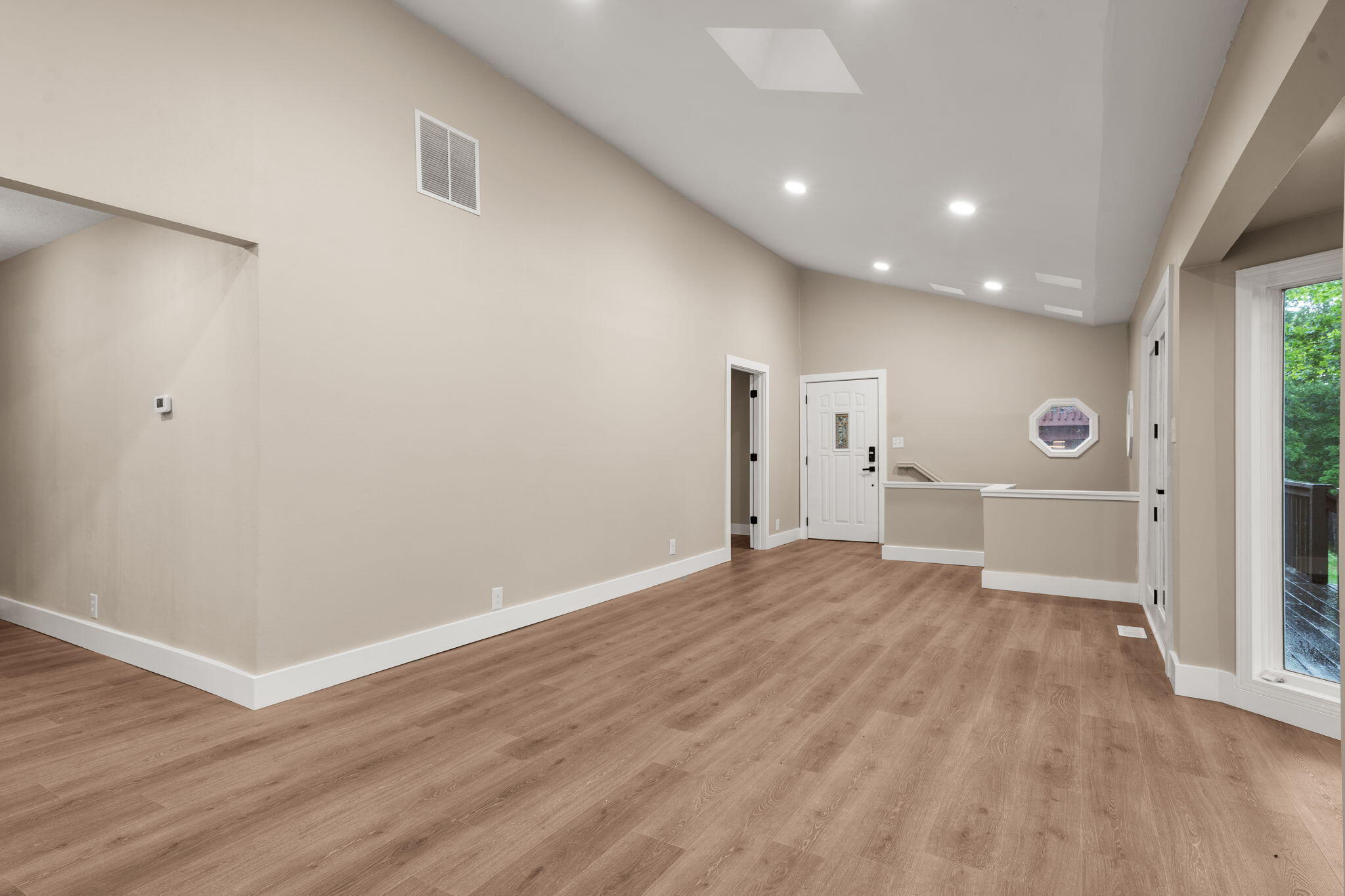 144 Santana Circle Property Photo 16