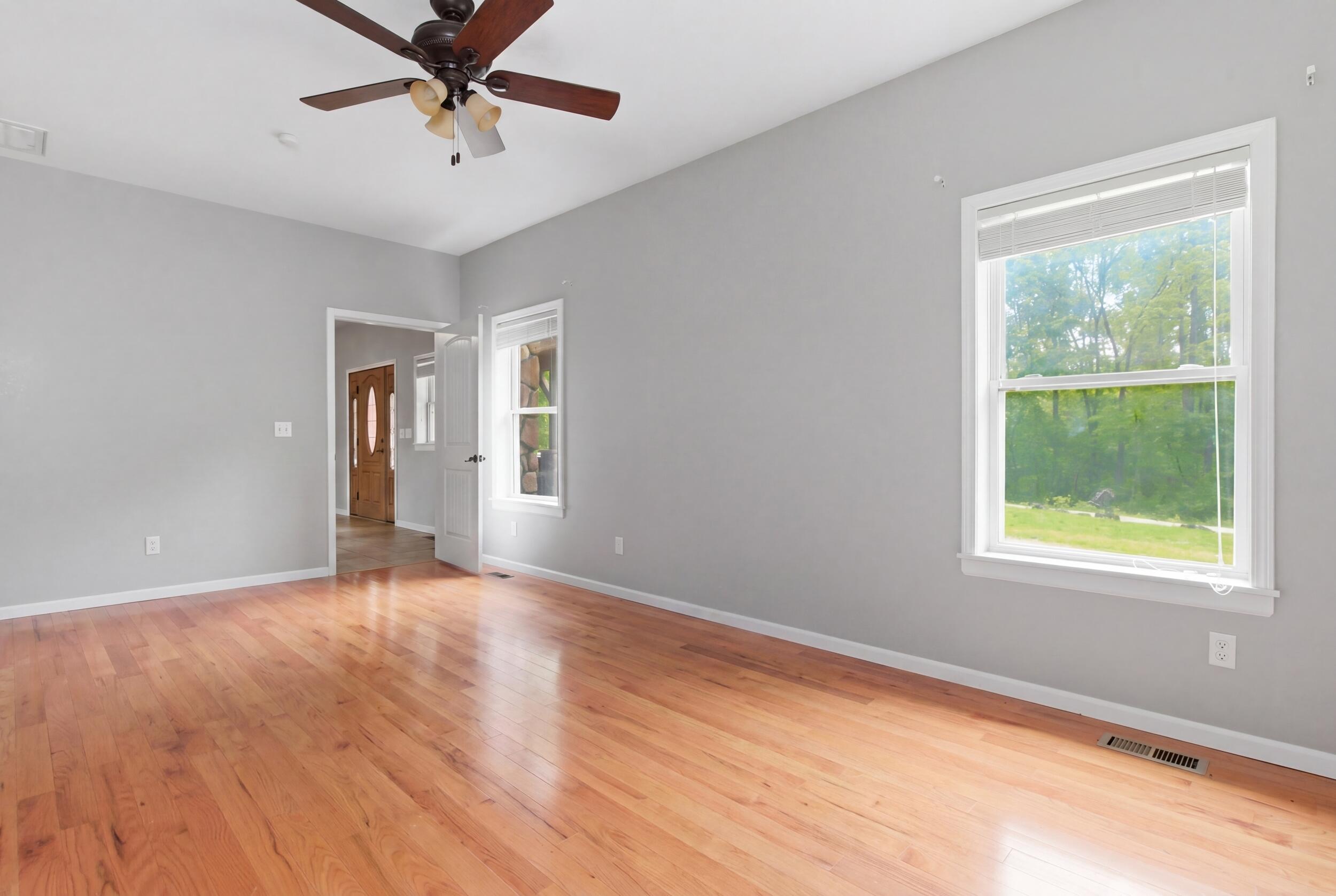 18418 Circle B Road Property Photo 26