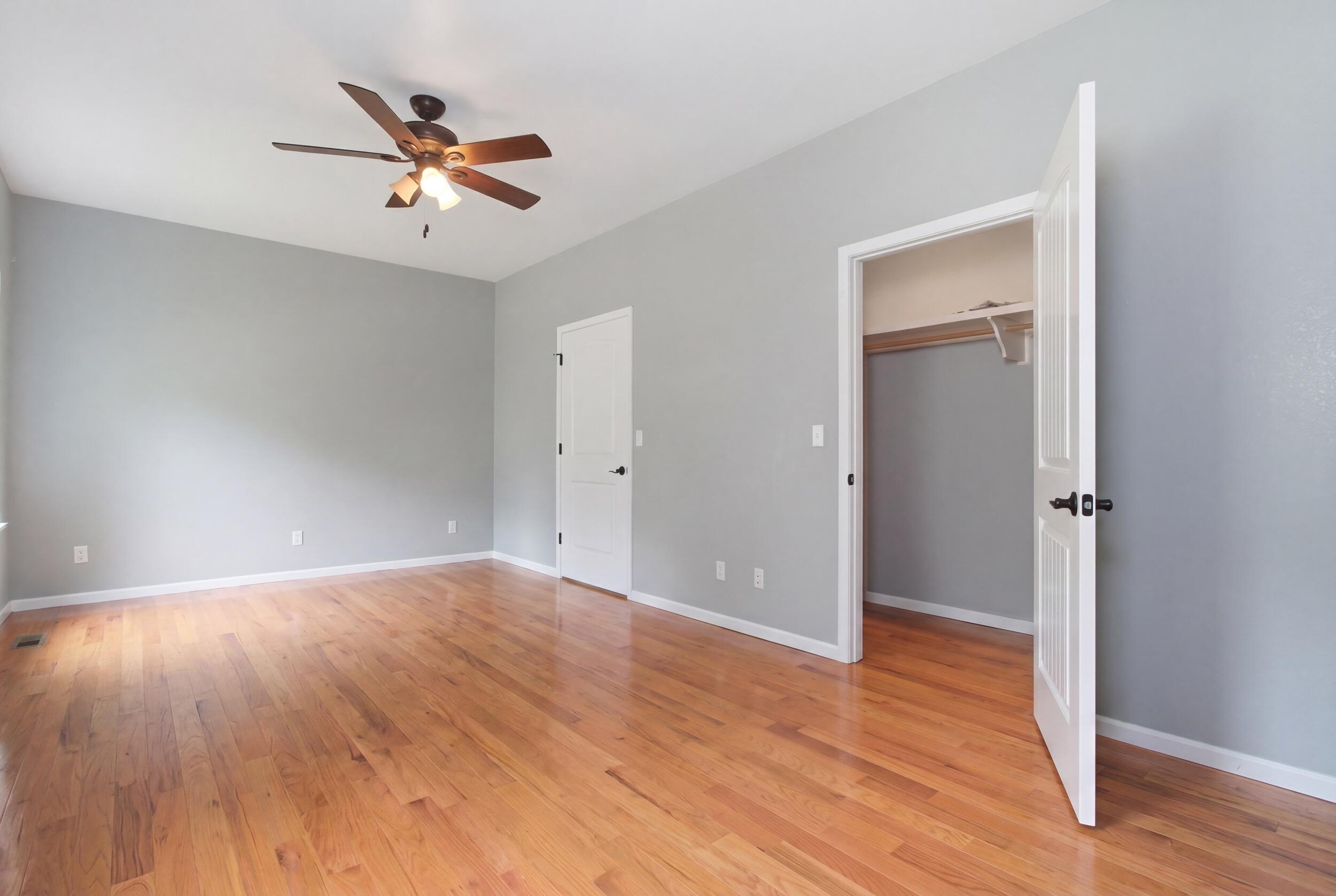 18418 Circle B Road Property Photo 27