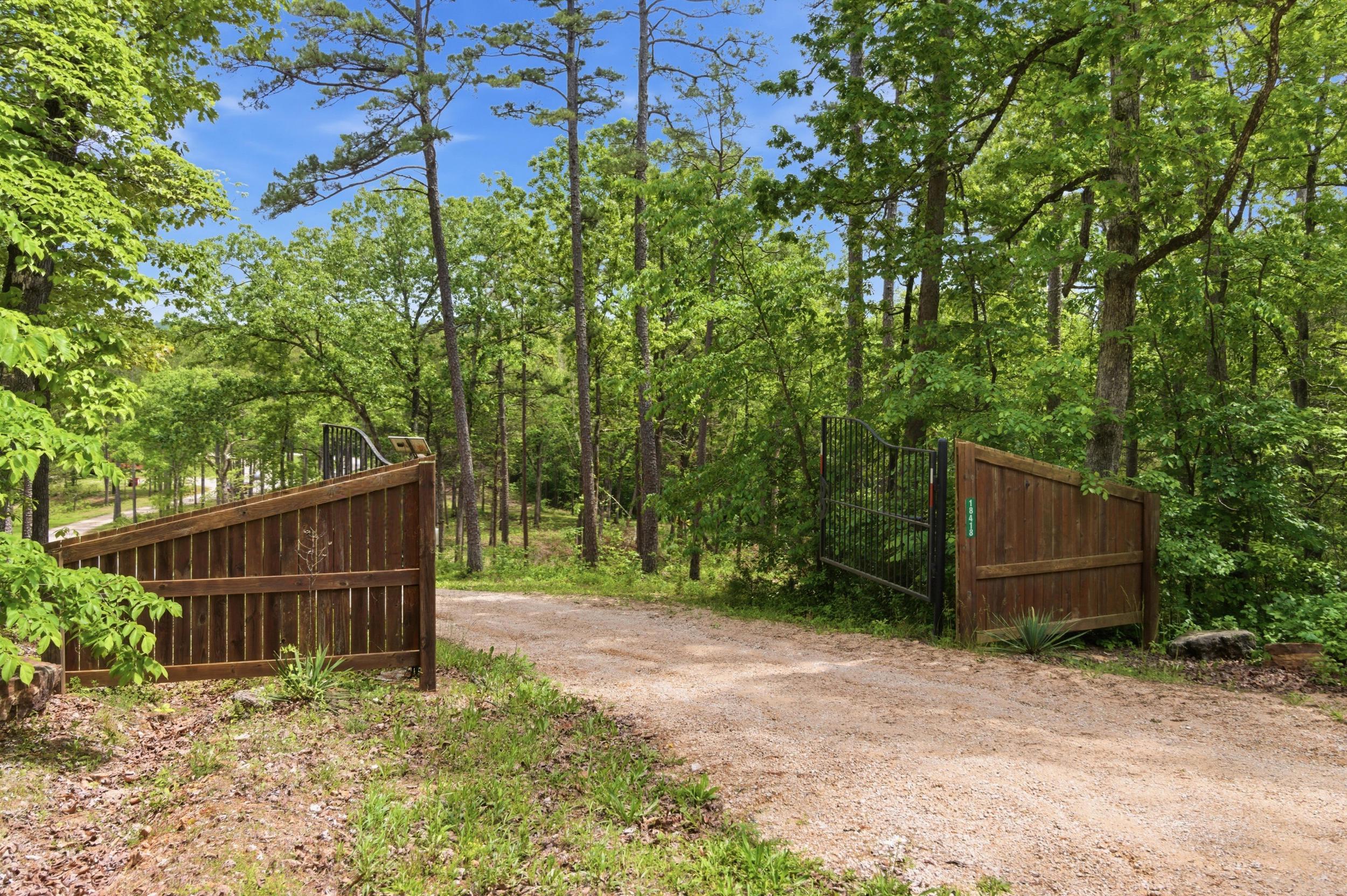 18418 Circle B Road Property Photo 76