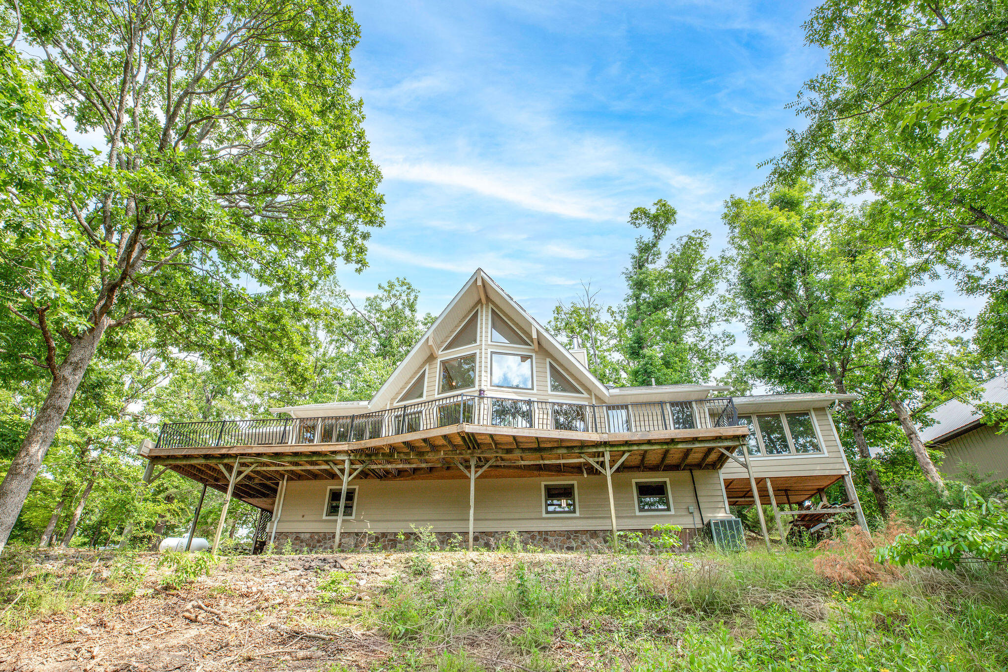23853 Sonny Drive Property Photo 4