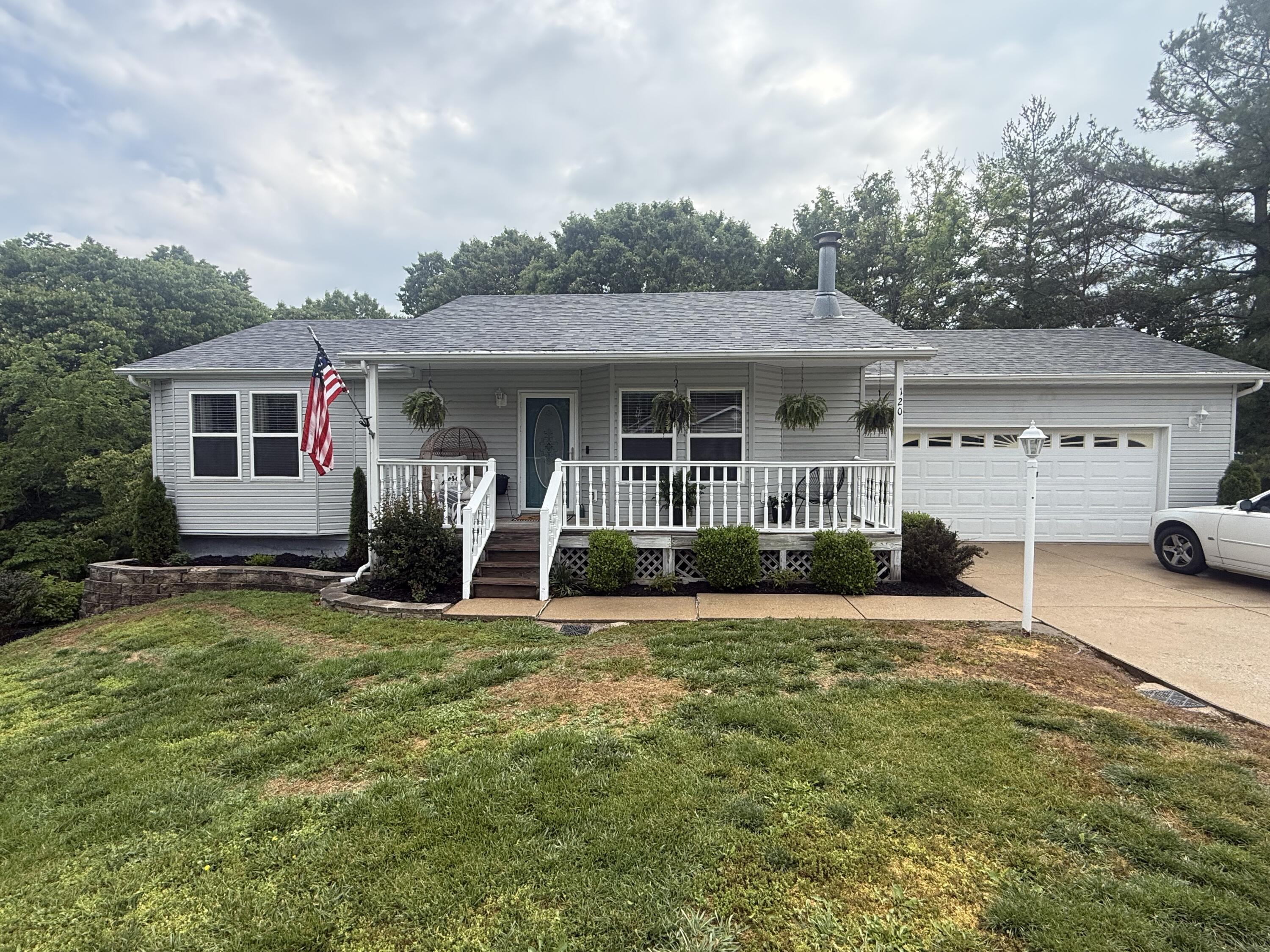 120 Sunny Lane Property Photo 1