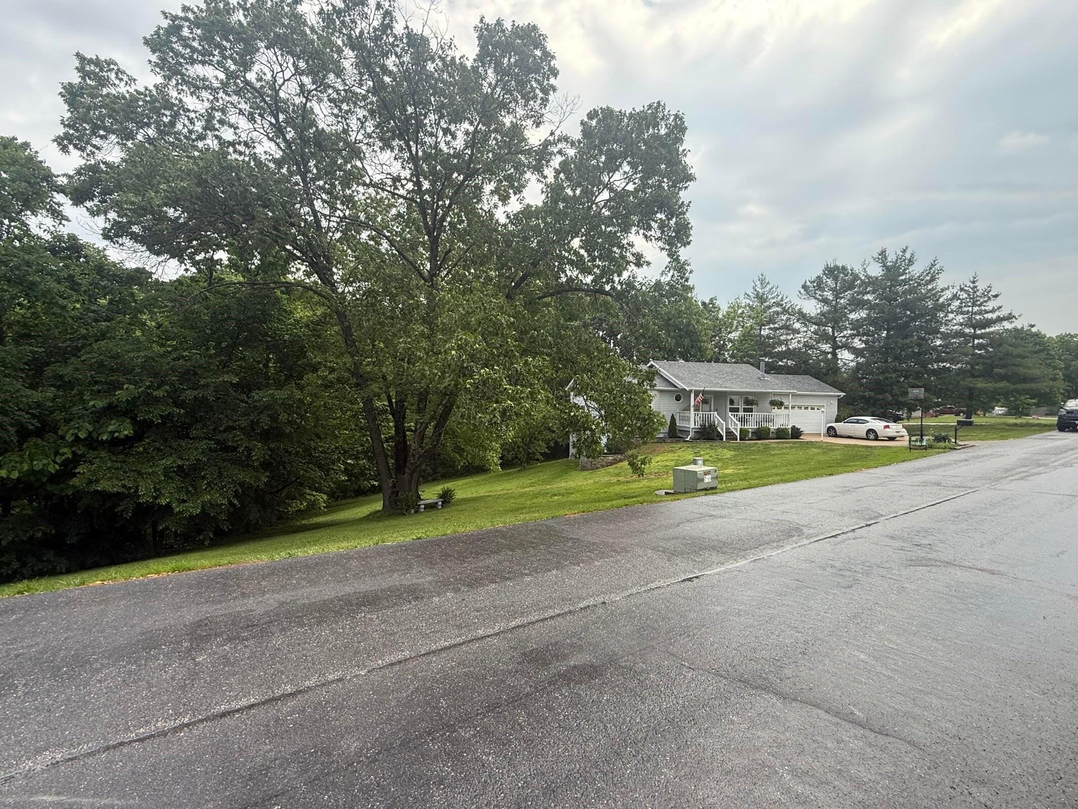 120 Sunny Lane Property Photo 3