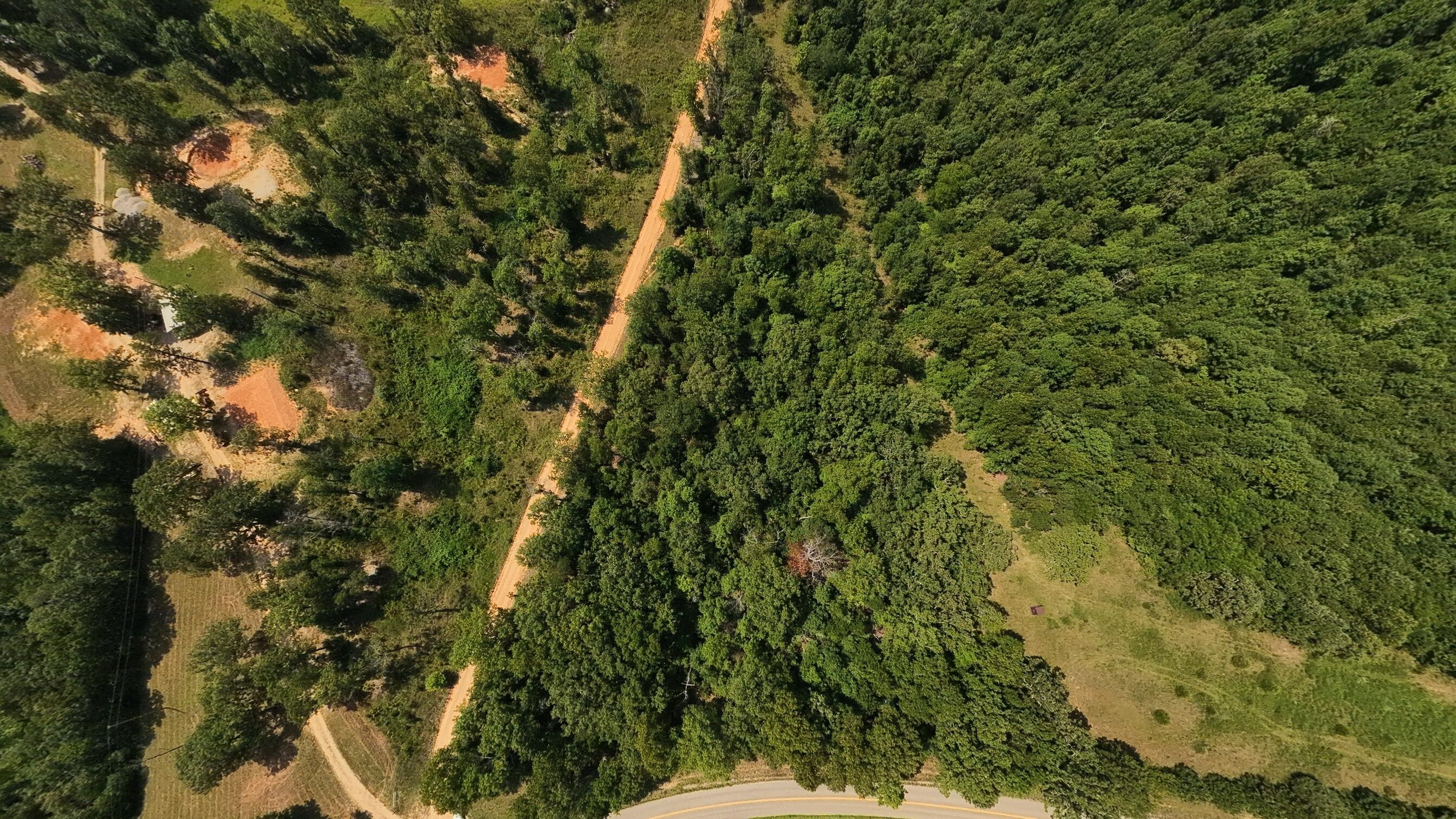 000 Z Highway Property Photo 4