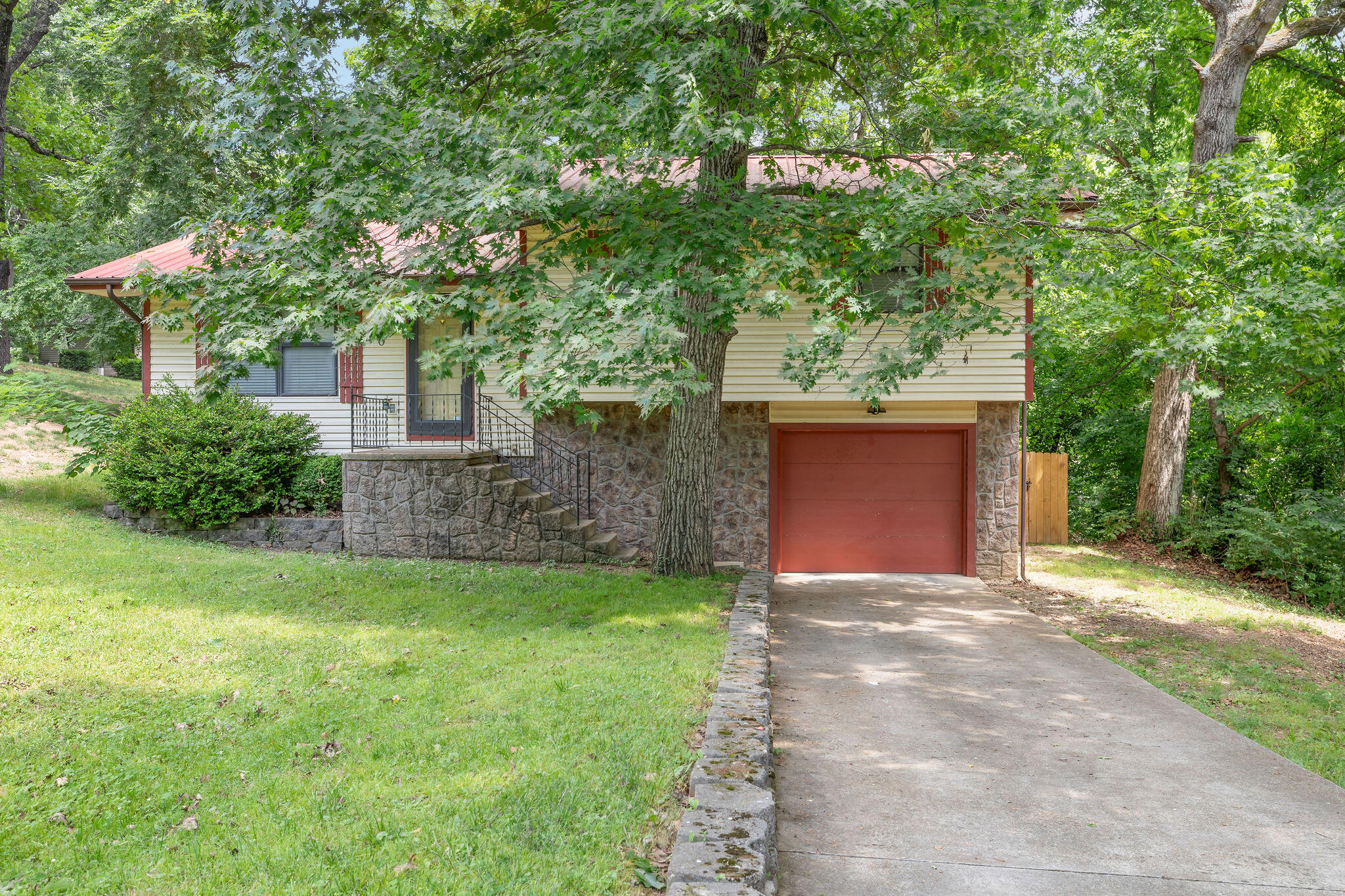 610 Pocahontas Street Property Photo 19