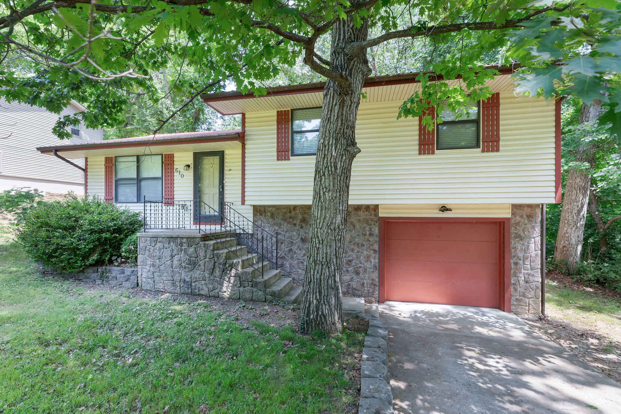 610 Pocahontas Street Property Photo 21