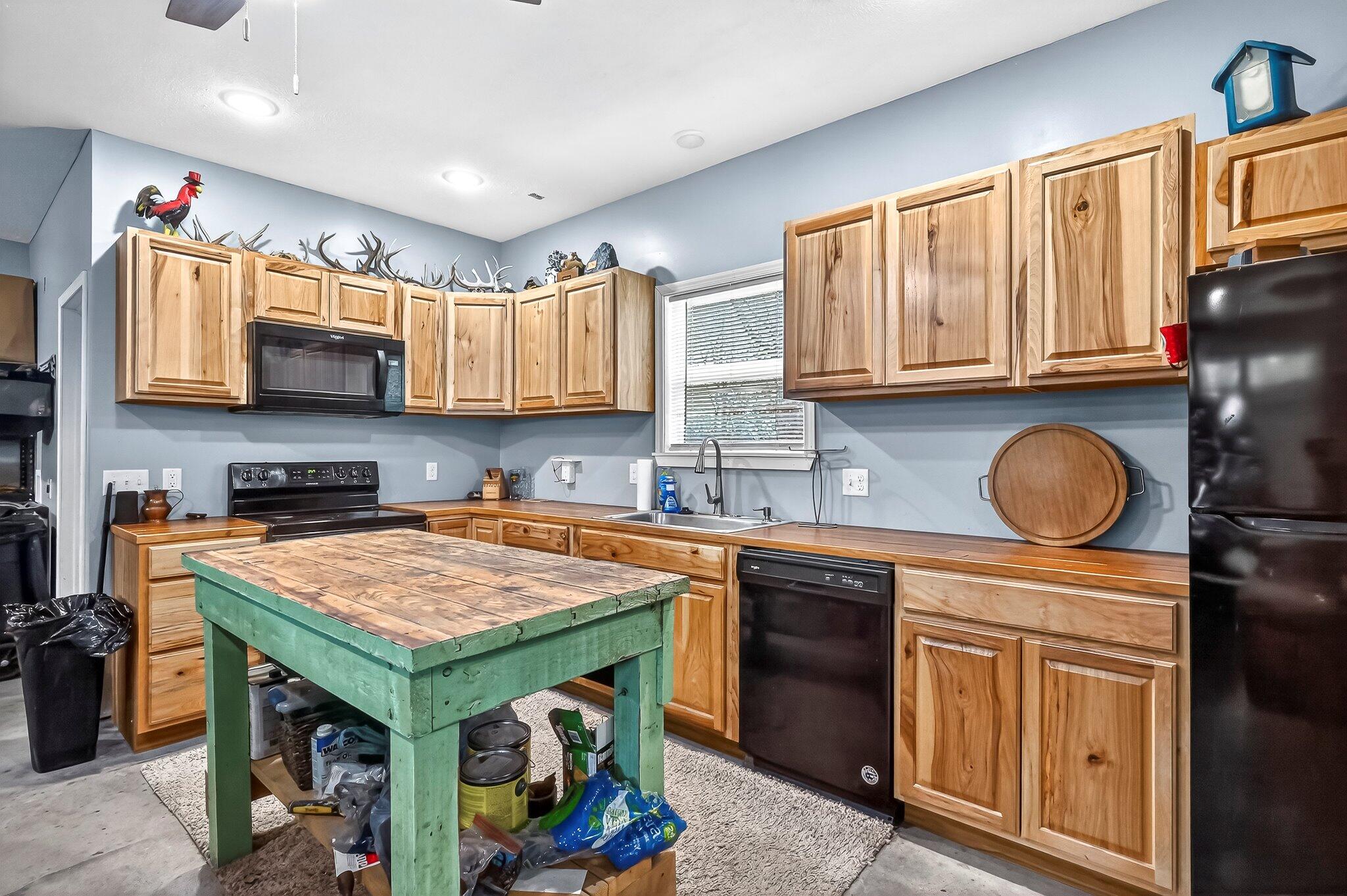 867 Thorpe Road Property Photo 50