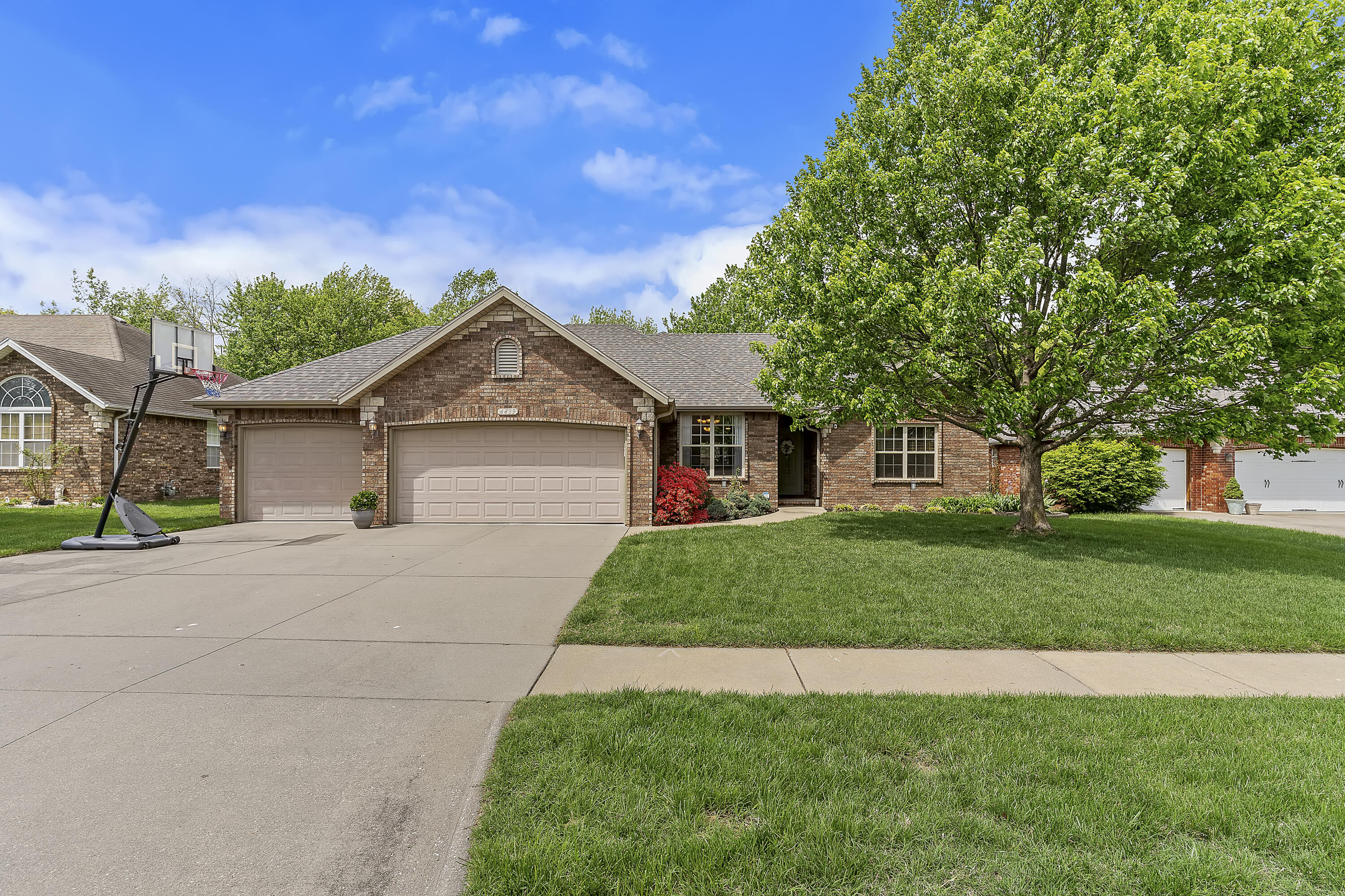 4433 South Appleton Drive Property Photo 1